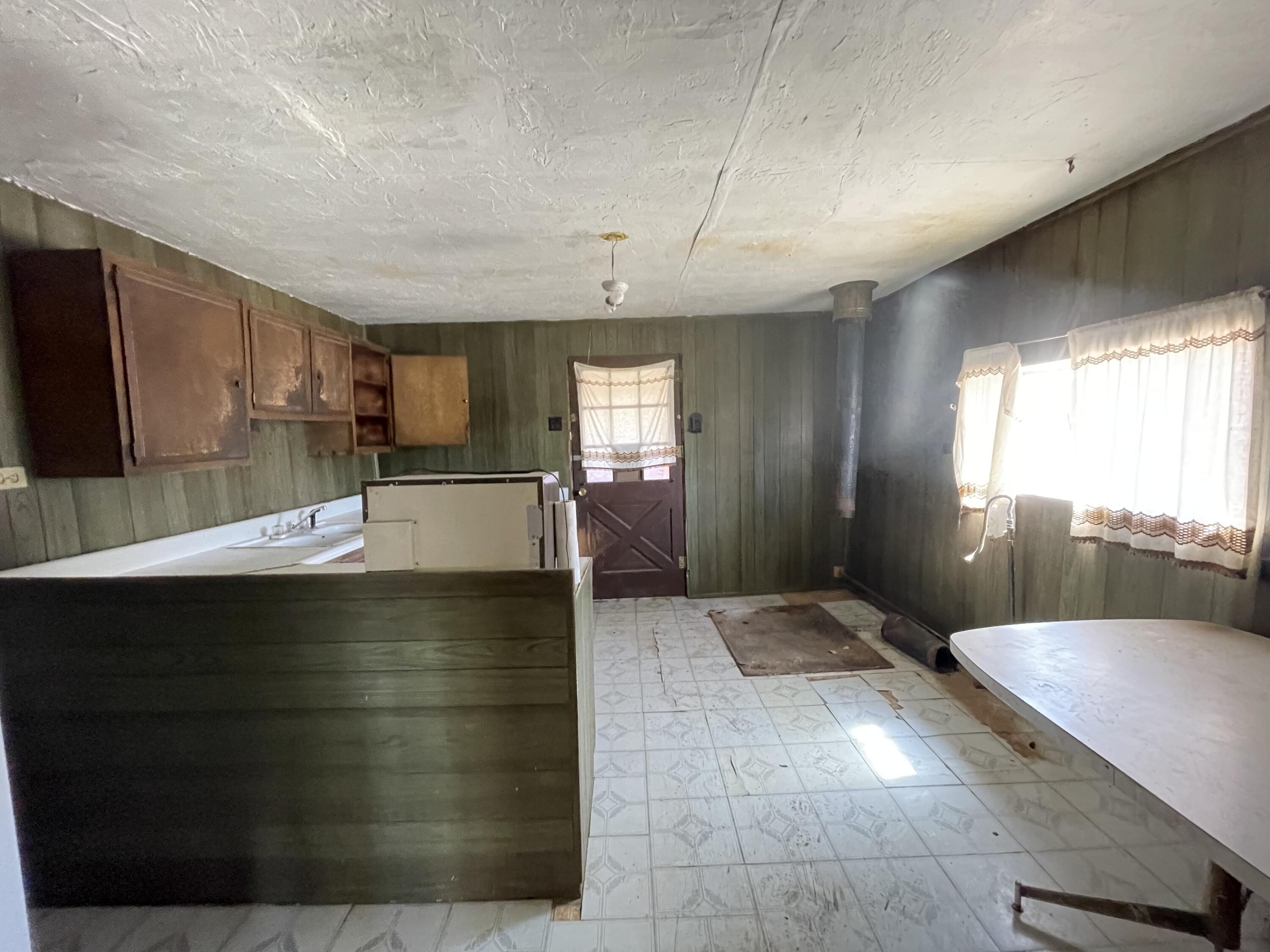 Photo 18 — 503 S Pine Street