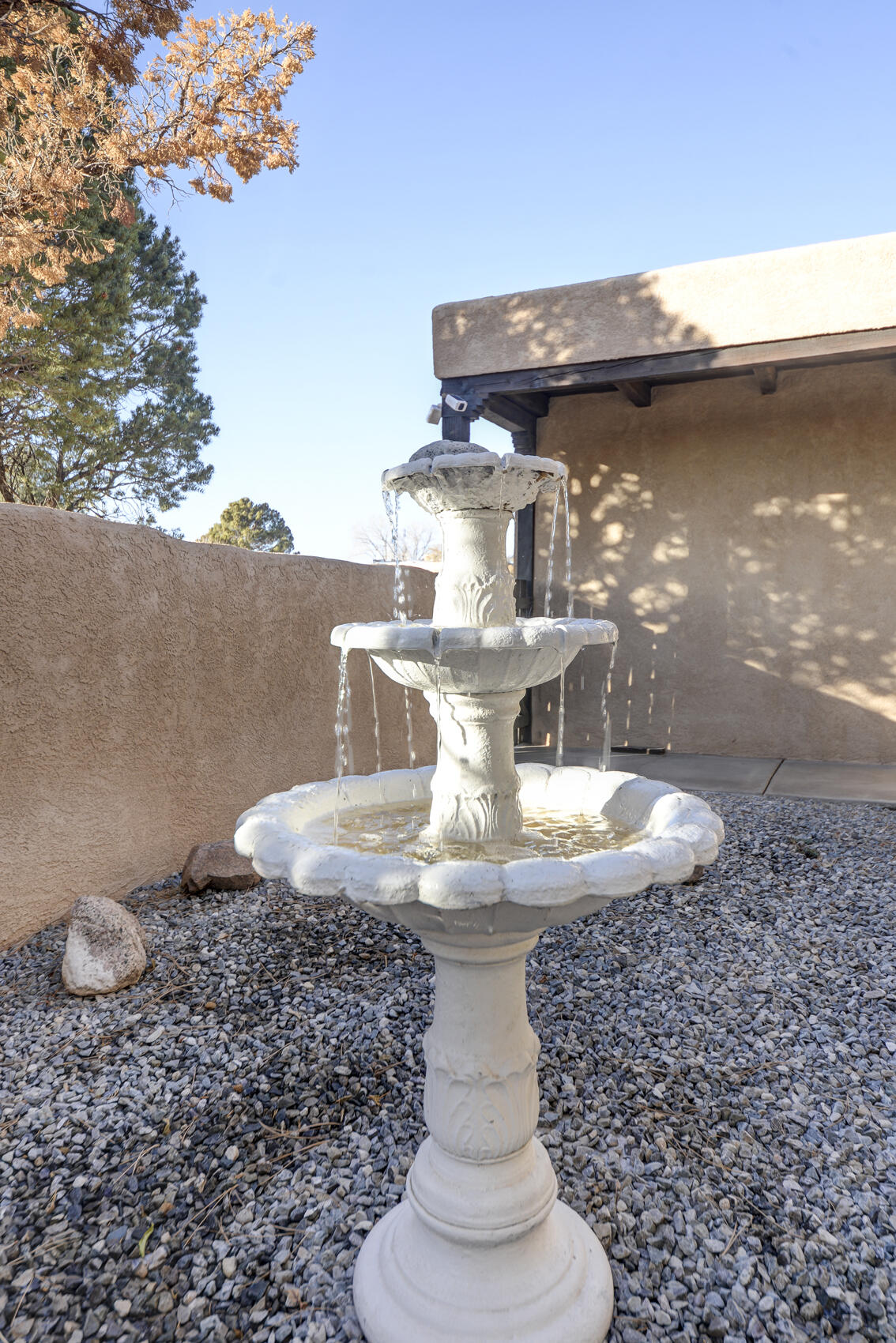 Photo 9 — 3900 Embudito Drive NE