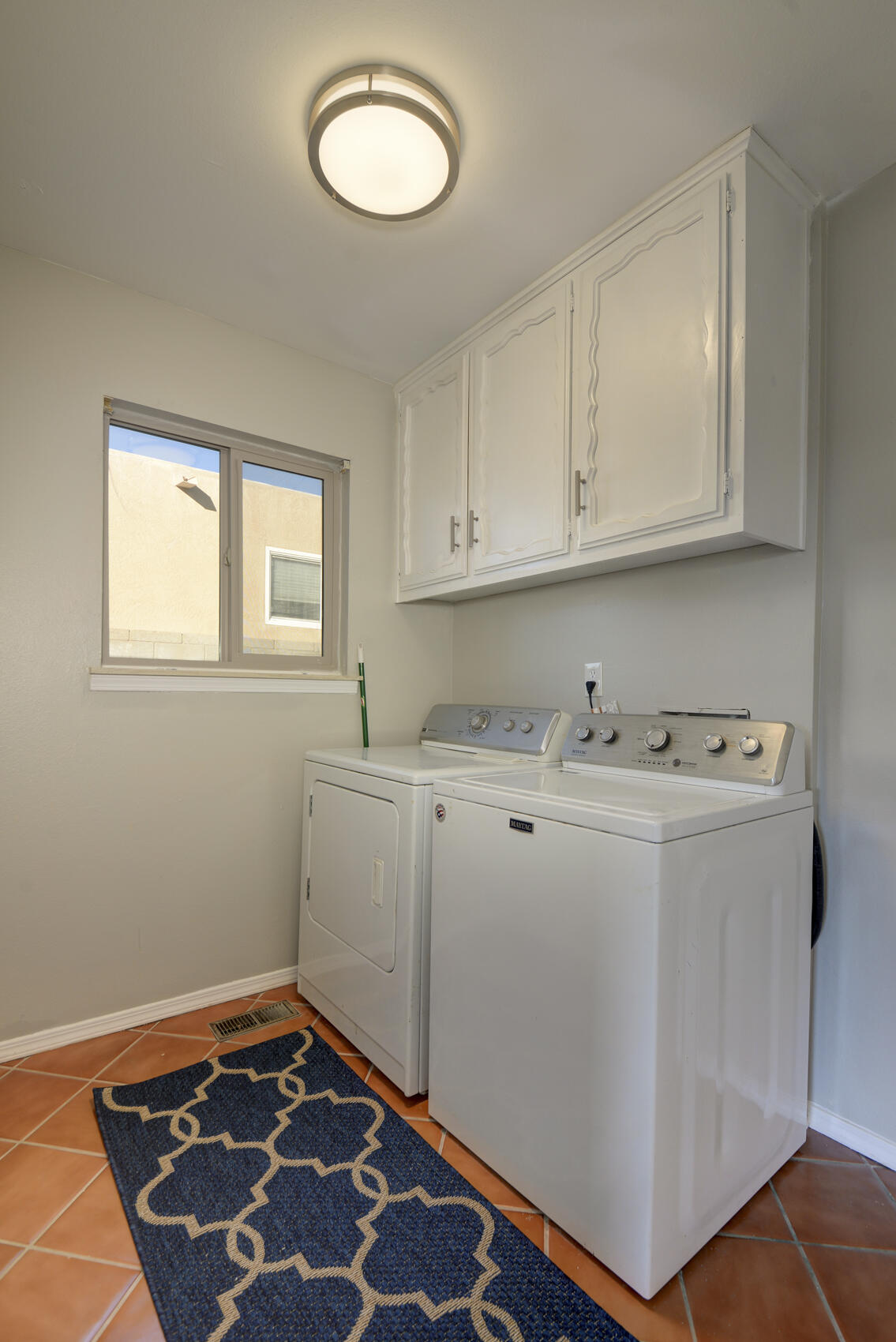 Photo 17 — 3900 Embudito Drive NE