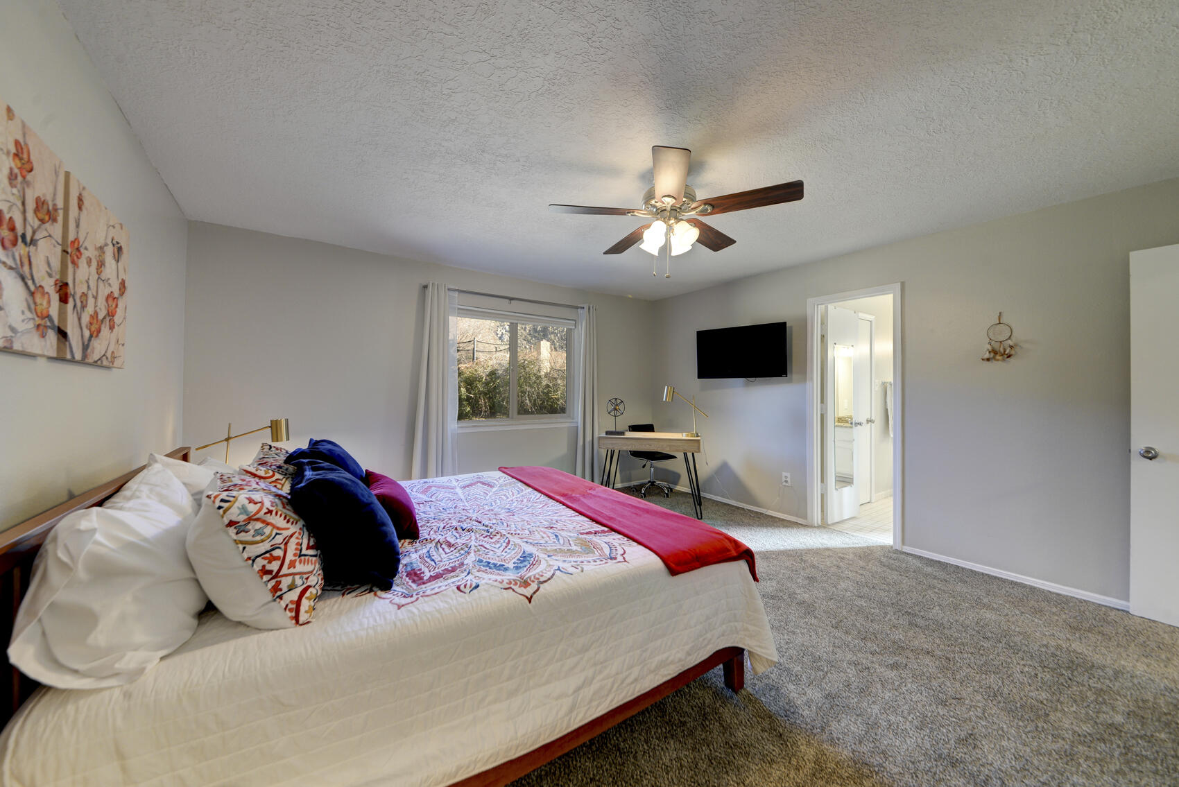 Photo 20 — 3900 Embudito Drive NE