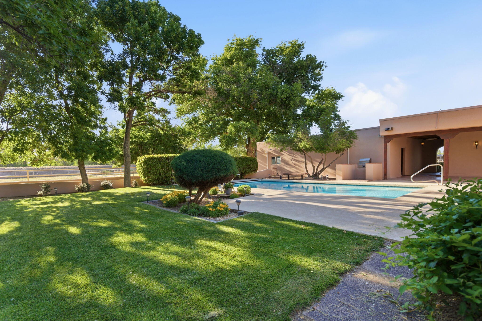 Photo 3 — 8805 Rio Grande Boulevard NW