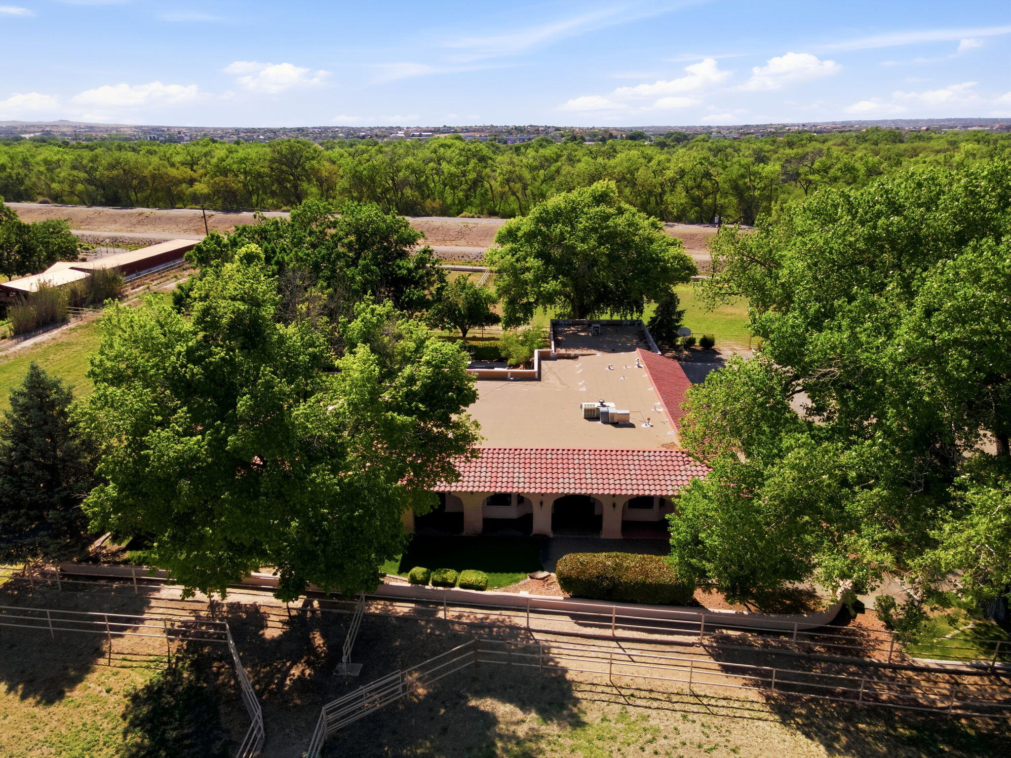 Photo 7 — 8805 Rio Grande Boulevard NW