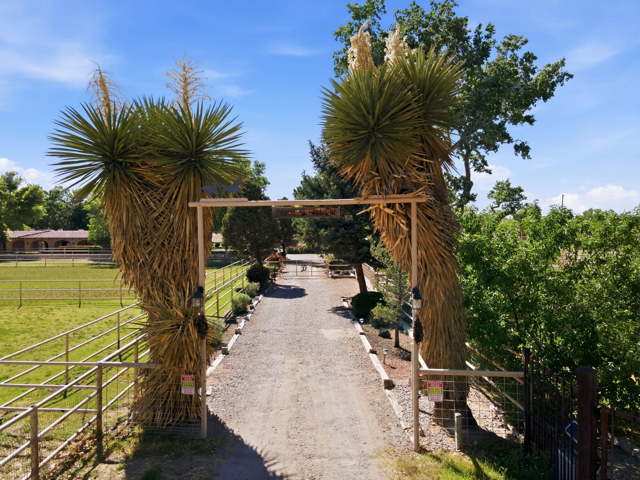 Photo 16 — 8805 Rio Grande Boulevard NW