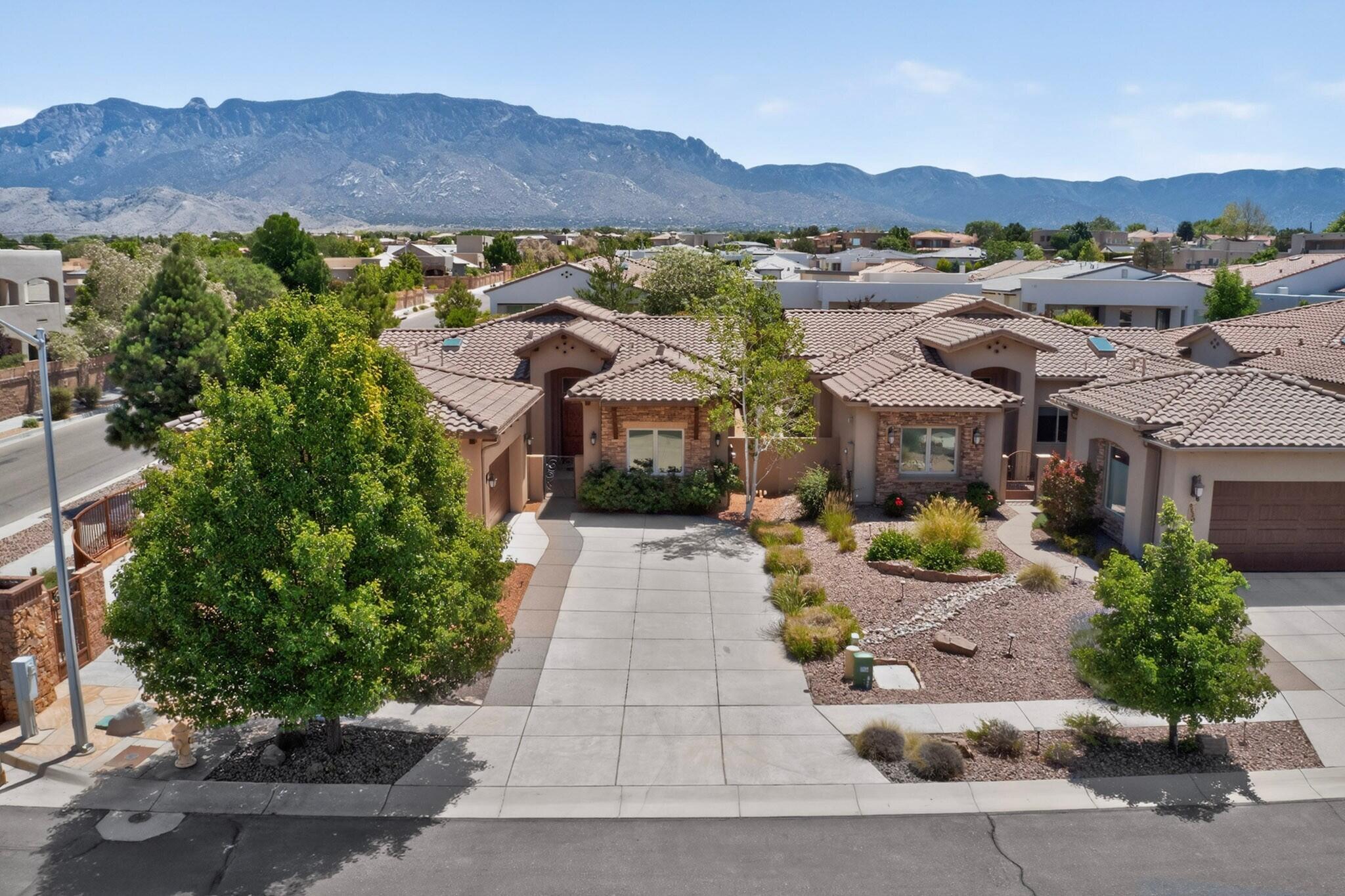 Photo 11 — 9124 Twilight Lane NE