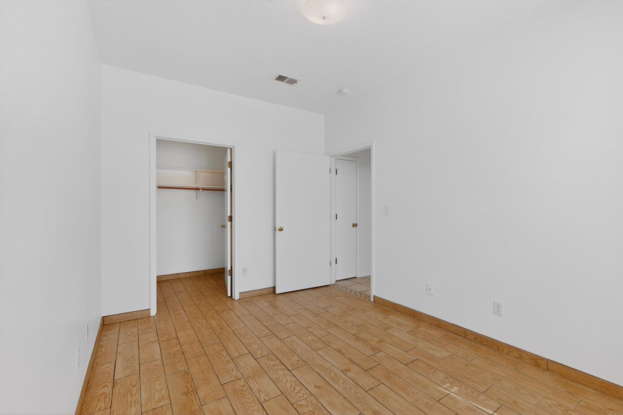 Photo 15 — 235 Glenridge Park Lane NE