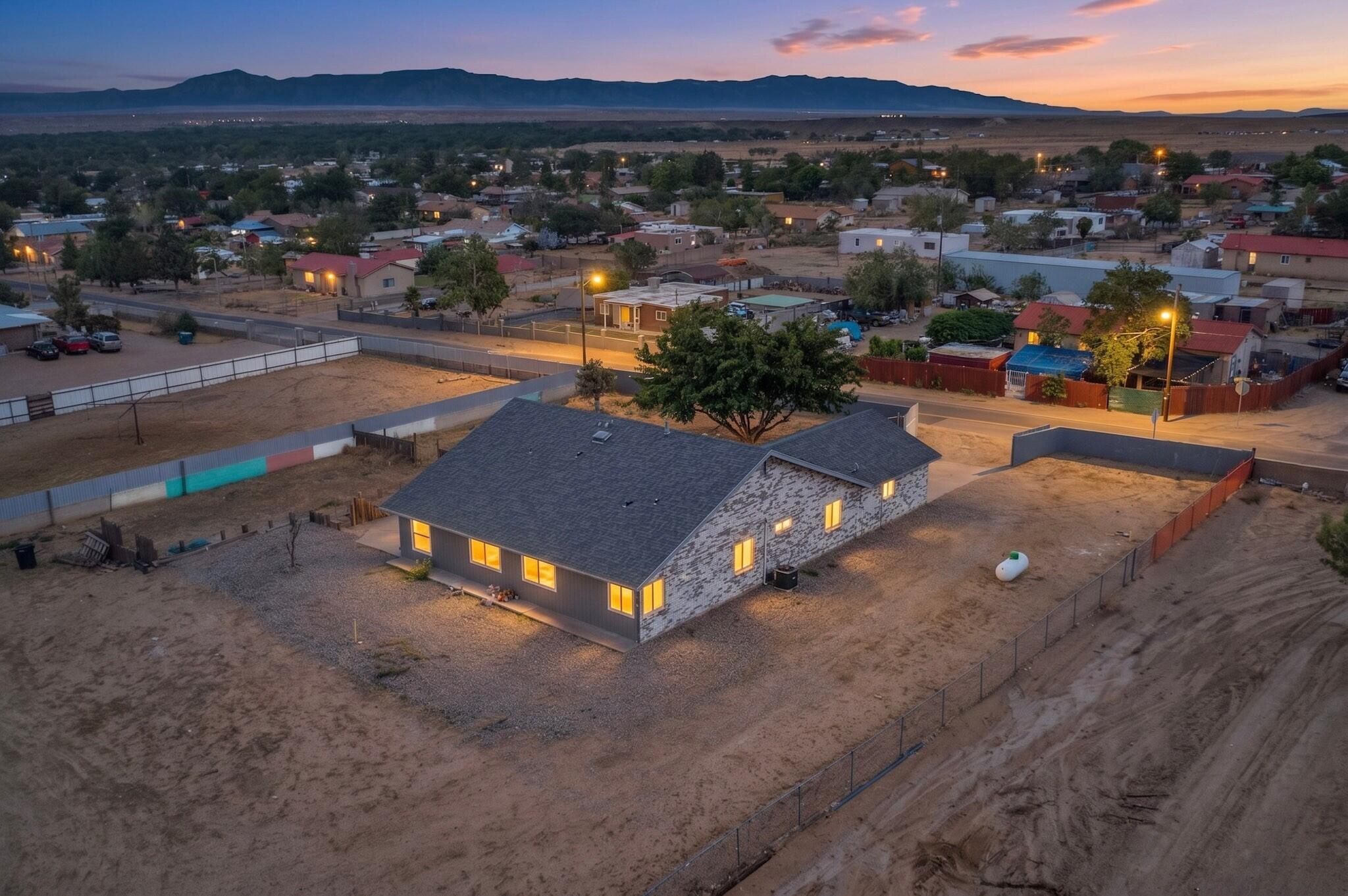 Photo 11 — 5629 Powers Way Road SW