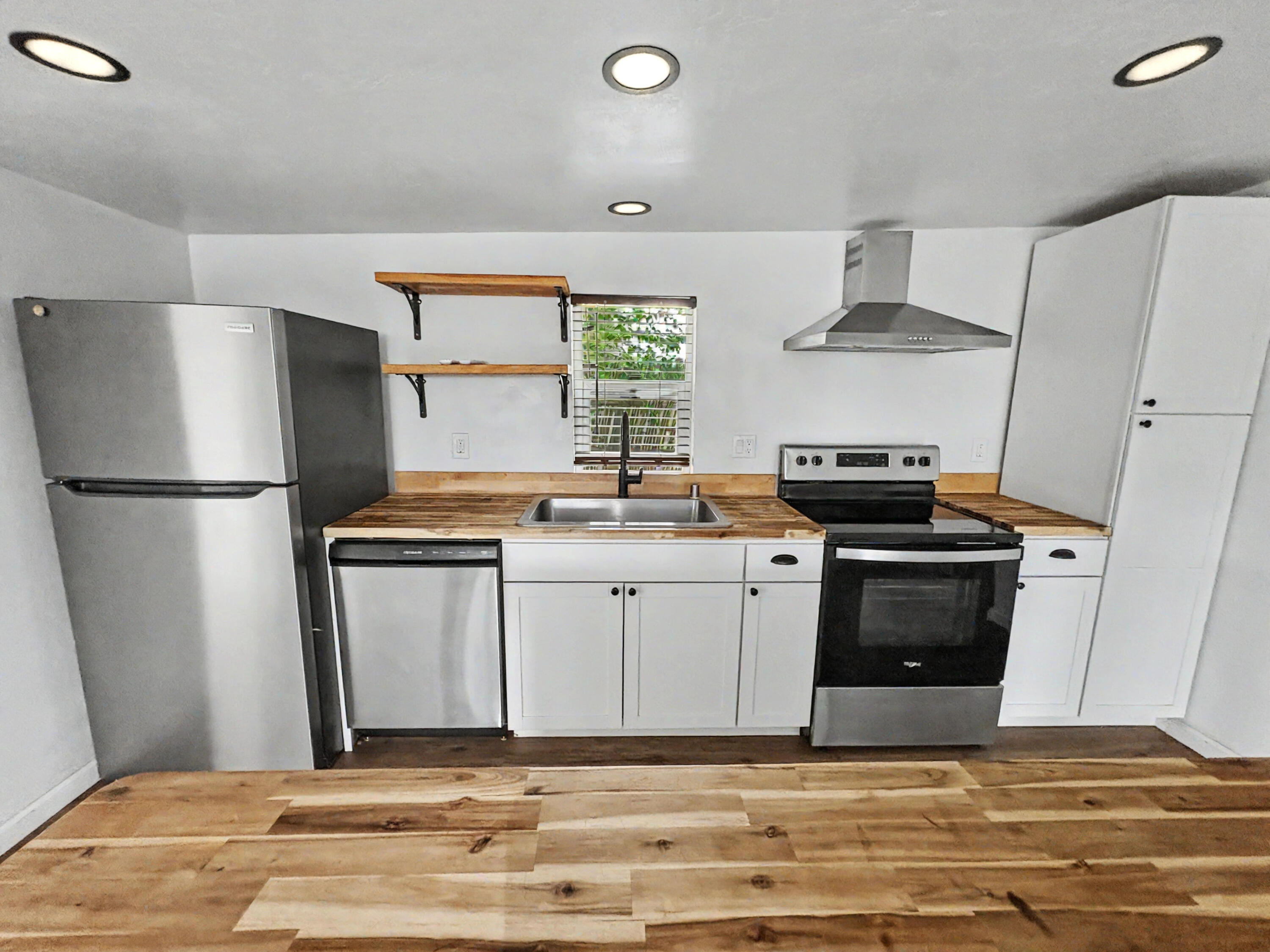Photo 17 — 1321 15th Street NW
