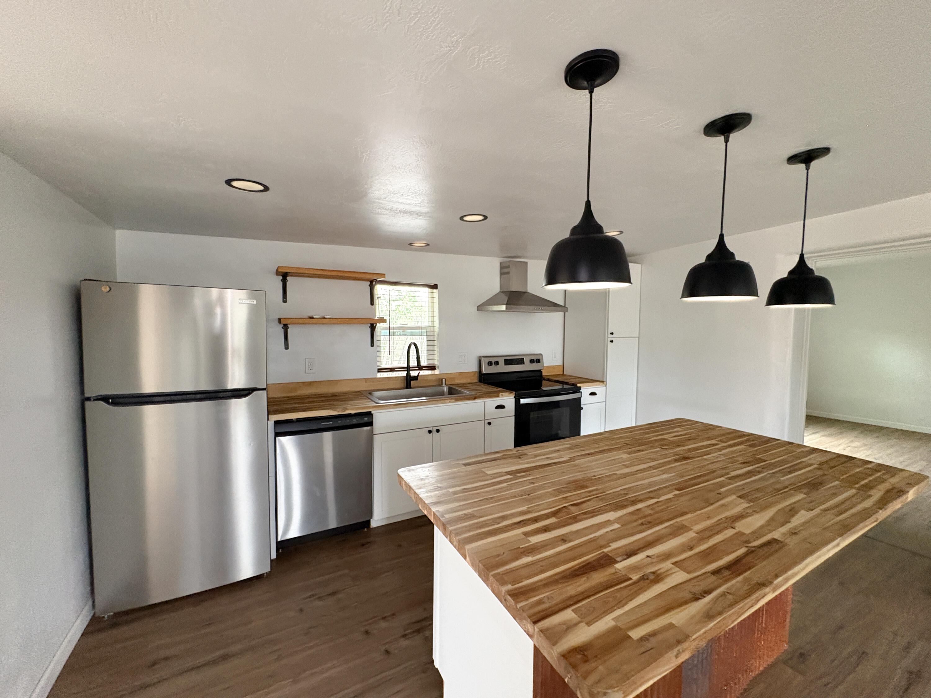 Photo 8 — 1321 15th Street NW