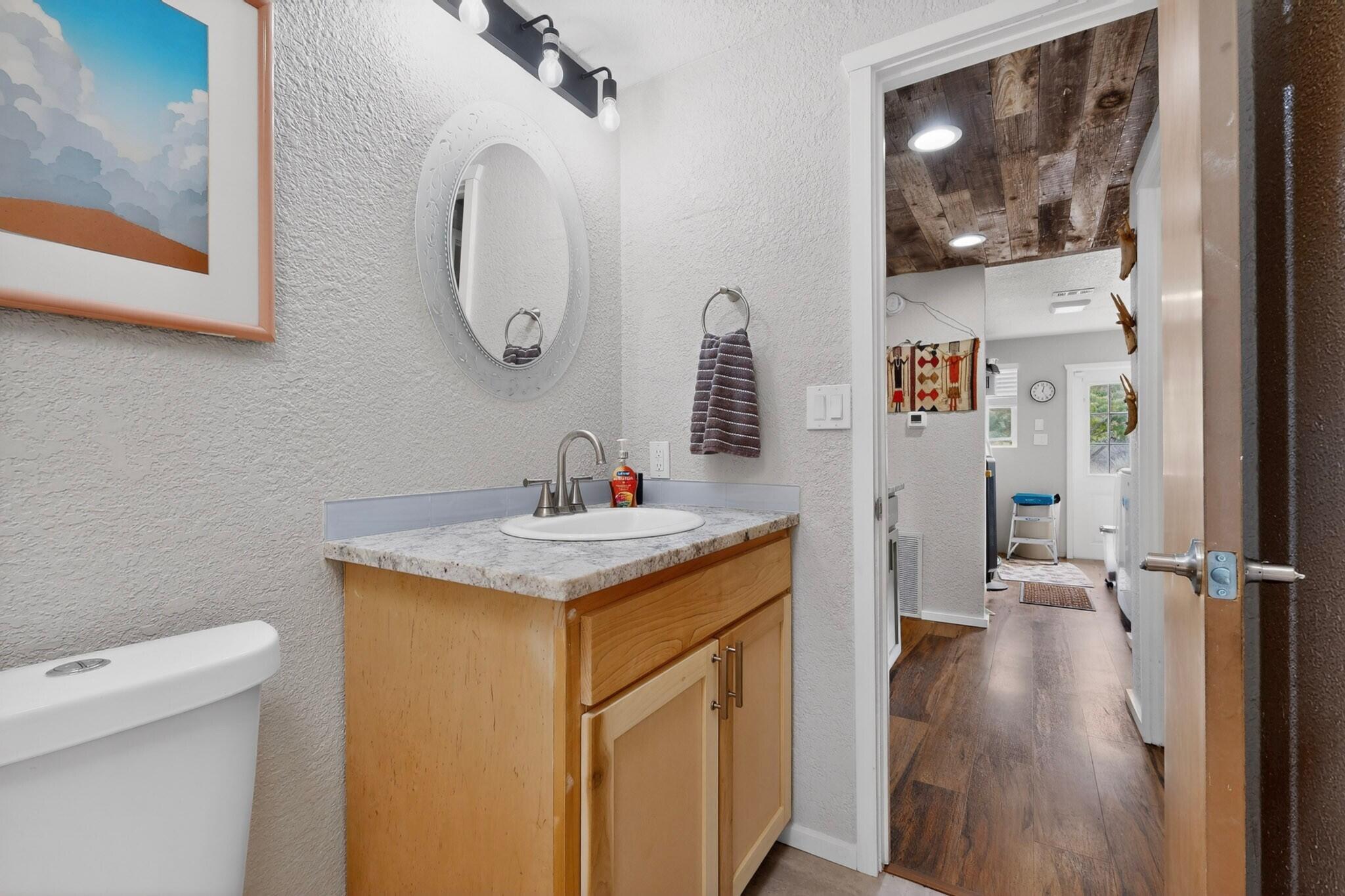 Photo 14 — 741 Garden Road SW