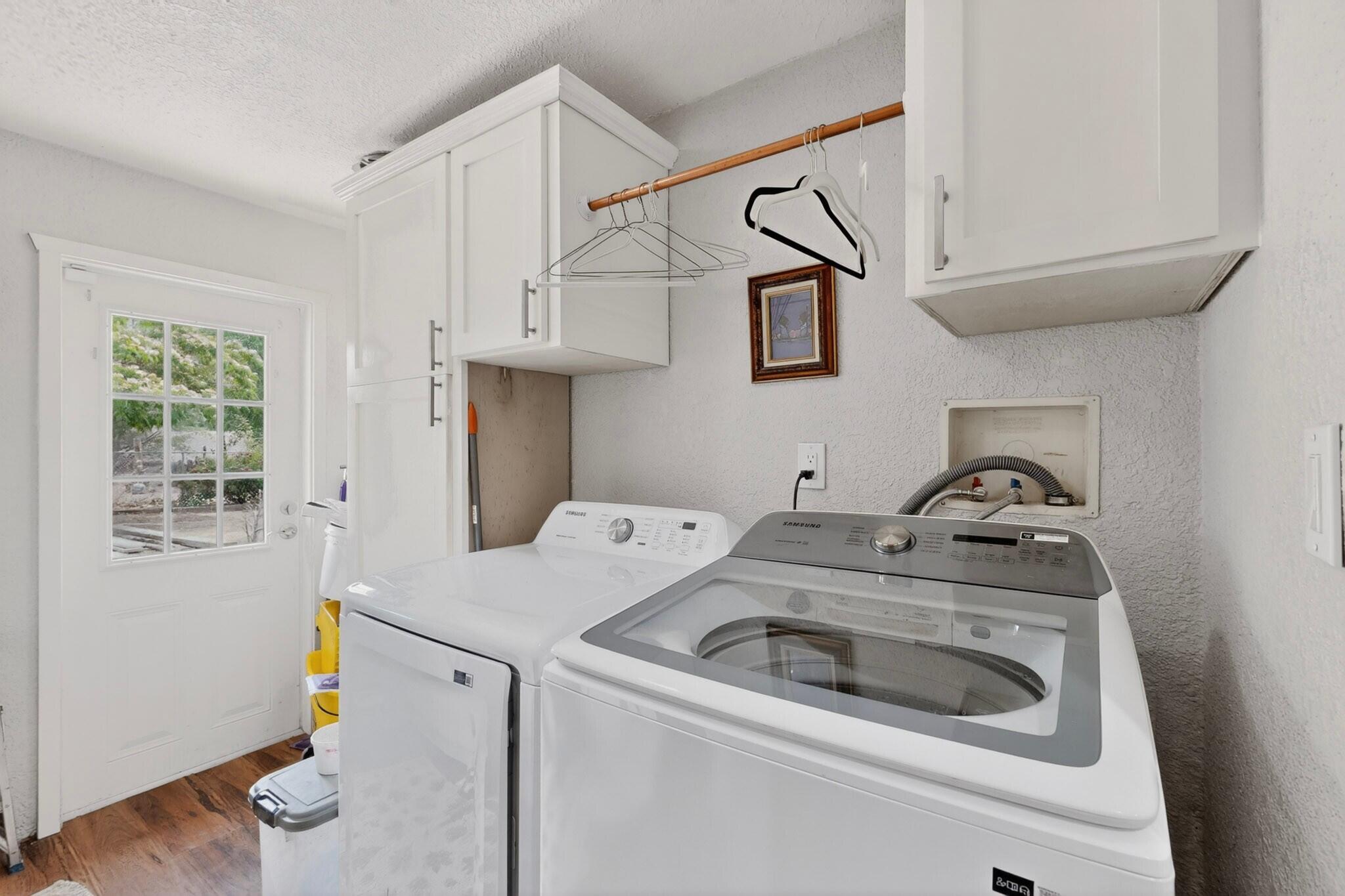Photo 11 — 741 Garden Road SW