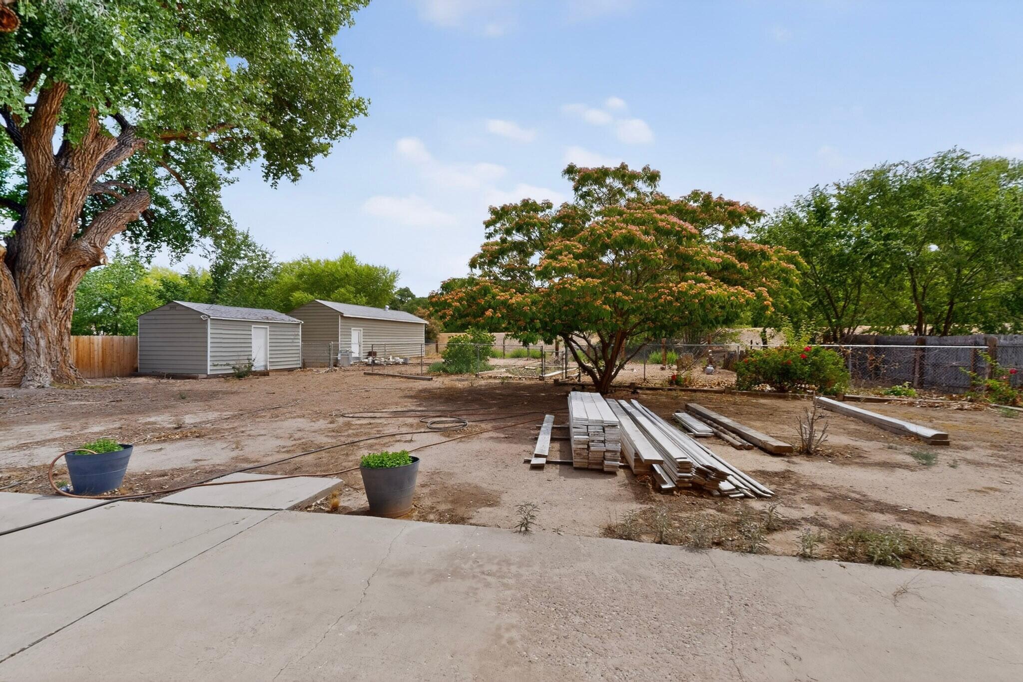 Photo 7 — 741 Garden Road SW
