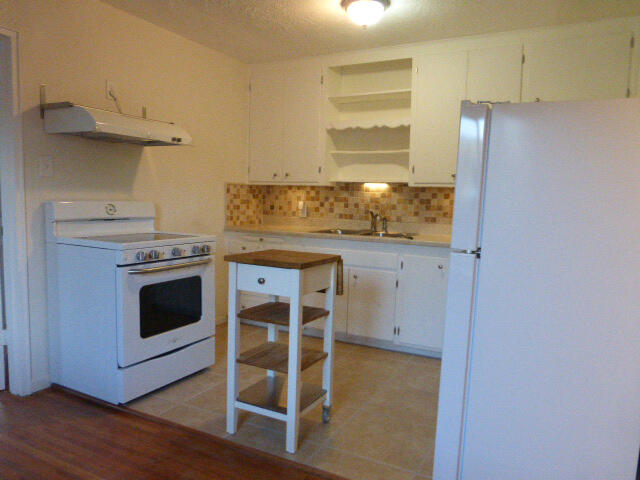 Photo 13 — 3518 Eastern Avenue SE