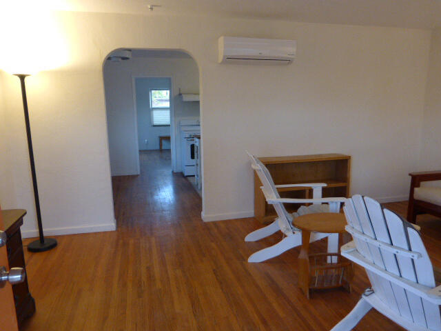 Photo 11 — 3518 Eastern Avenue SE
