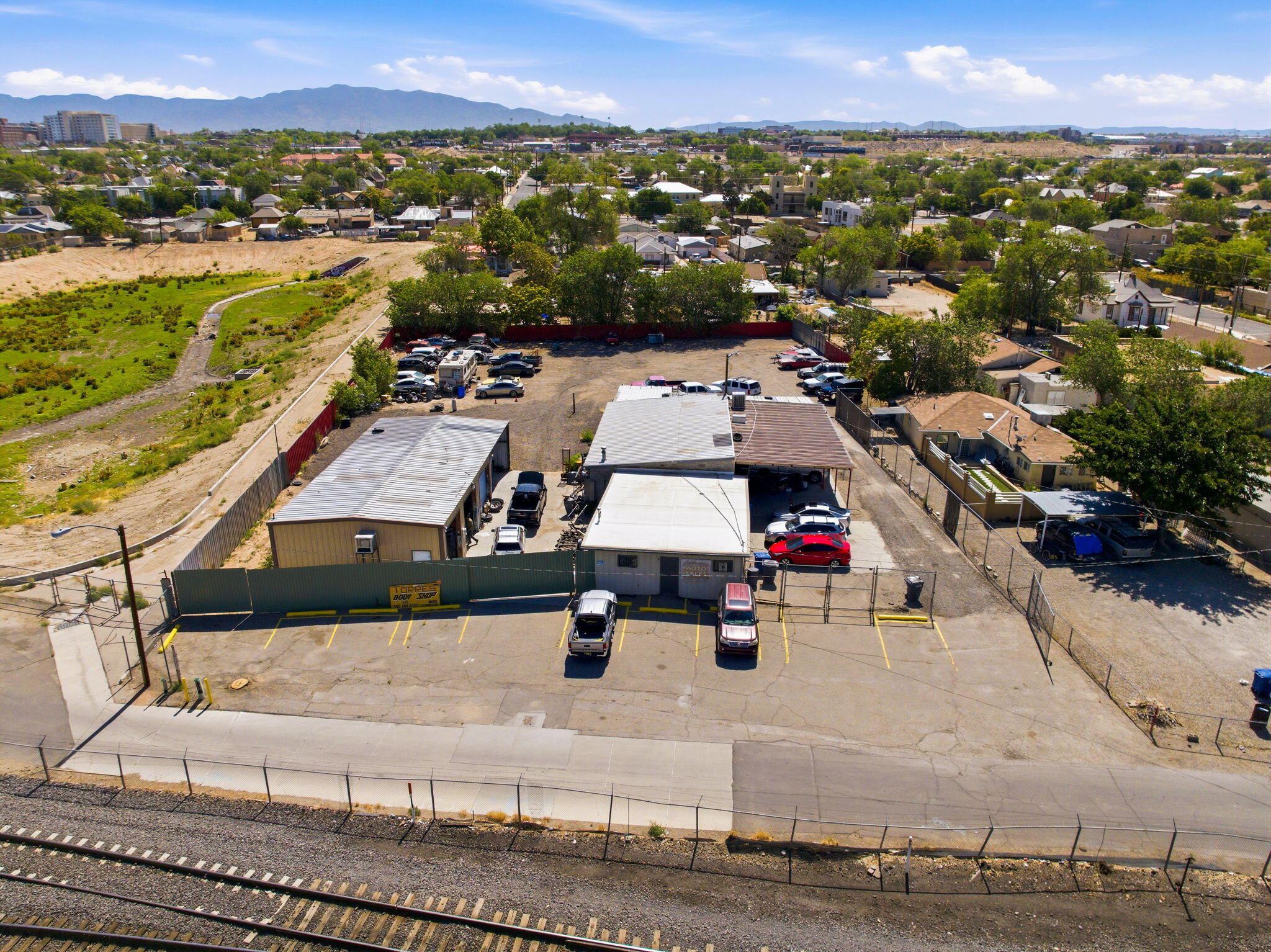 Photo 4 — 800 Commercial Street SE