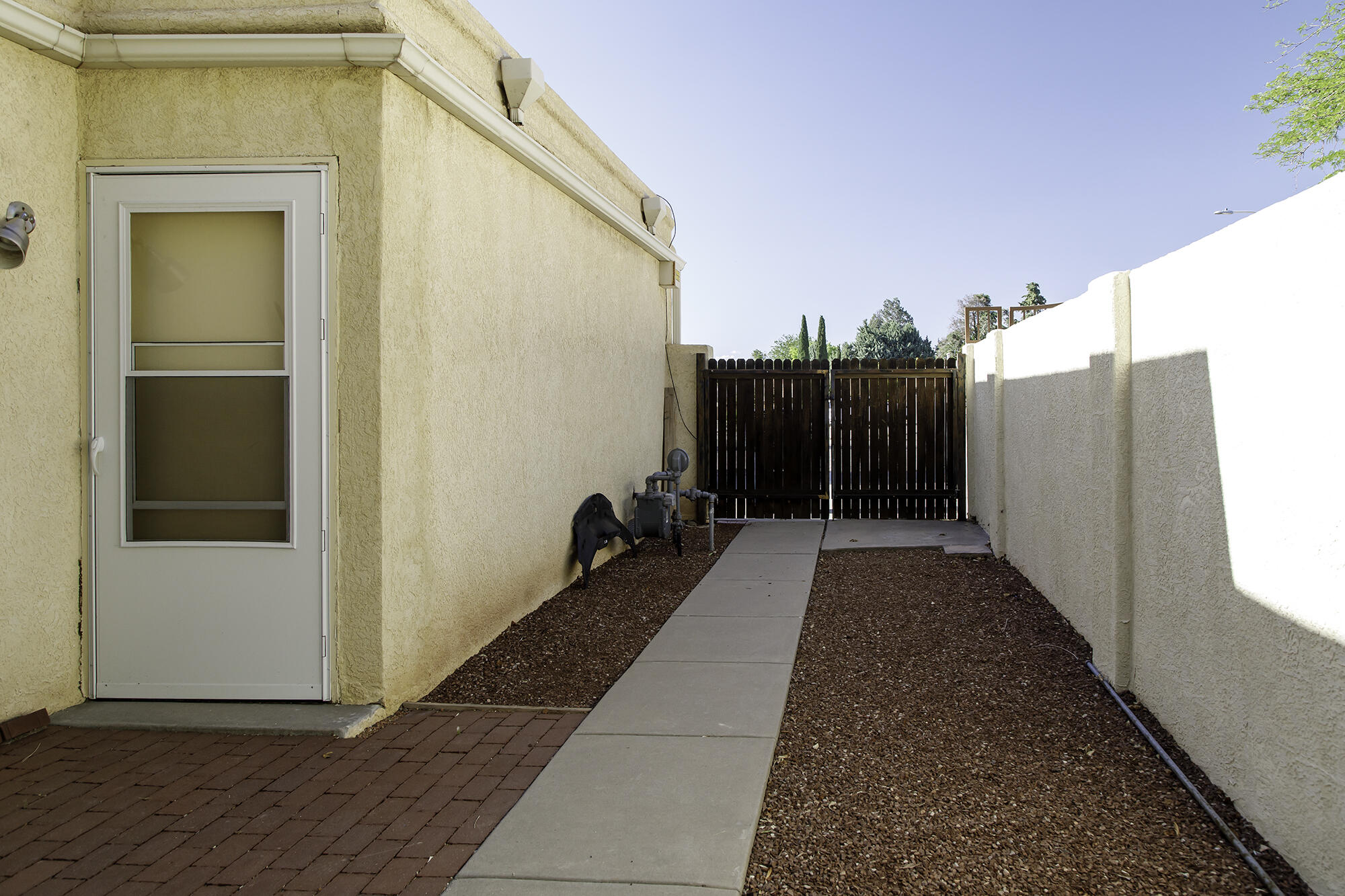 Photo 3 — 5601 Planeta Court NE