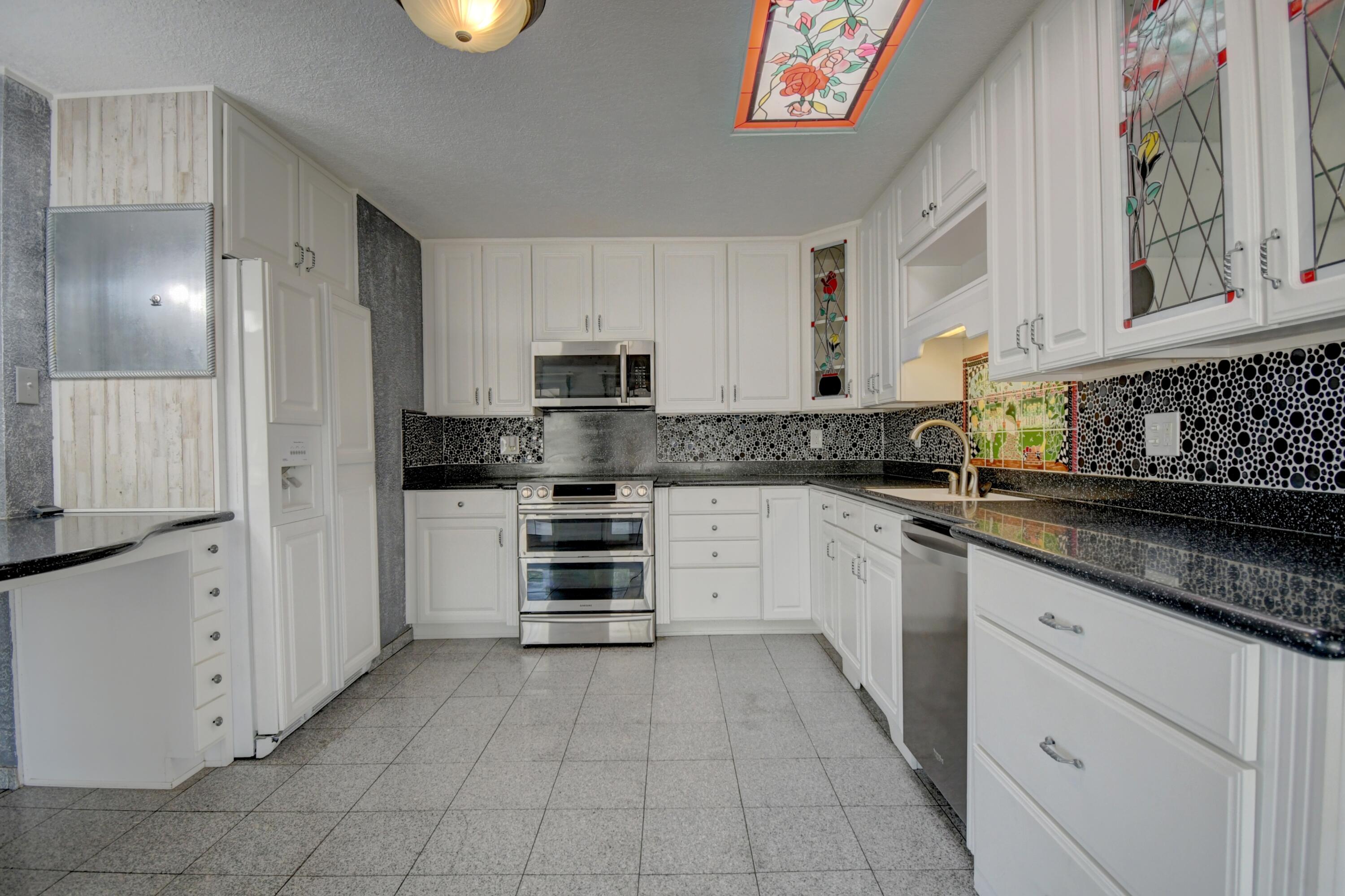 Photo 7 — 4110 El Alto Court SE