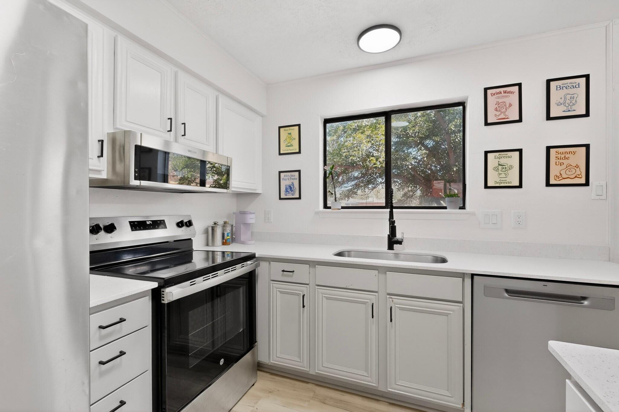 Photo 13 — 5434 6th Street NW