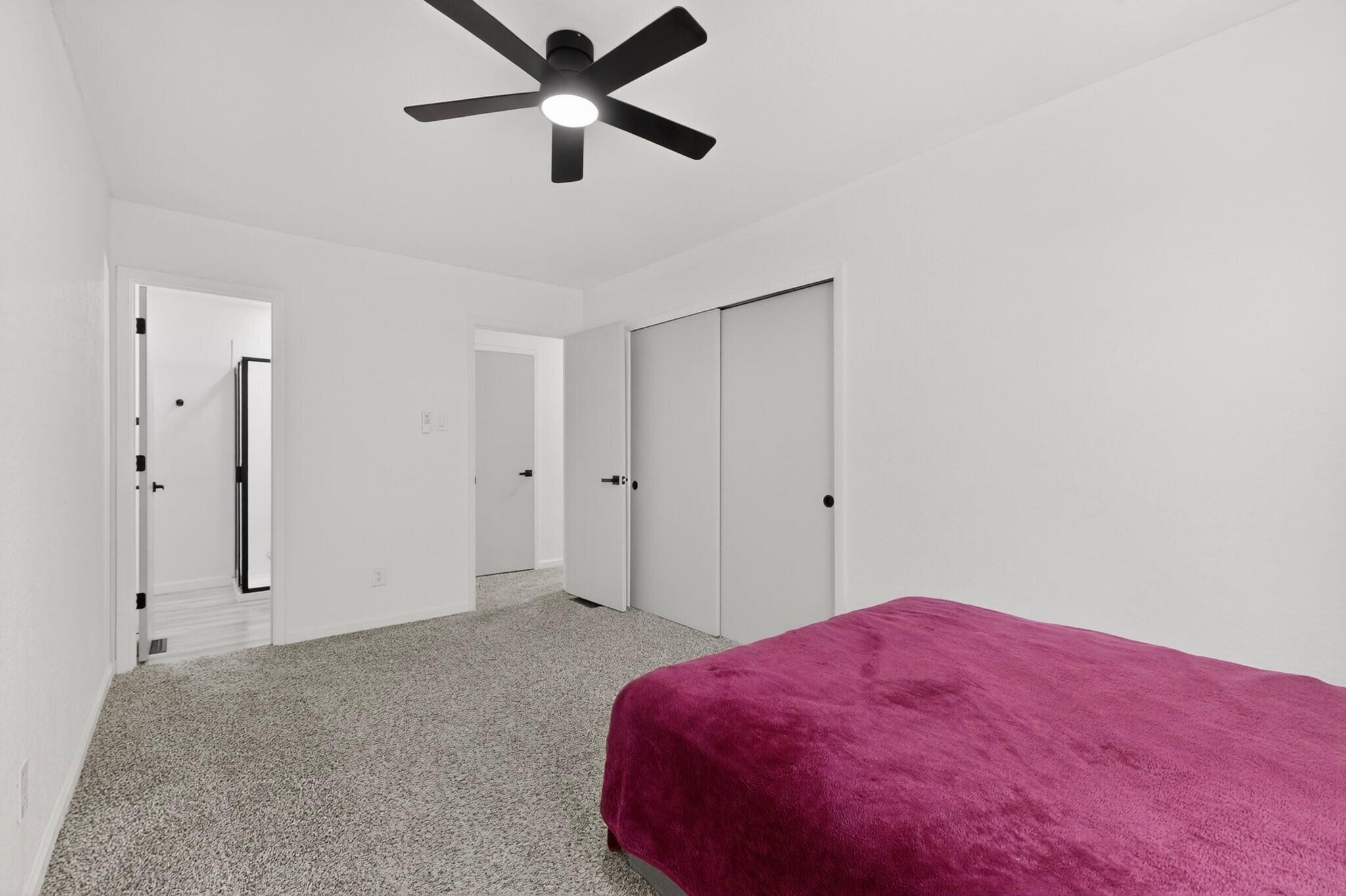 Photo 5 — 5434 6th Street NW