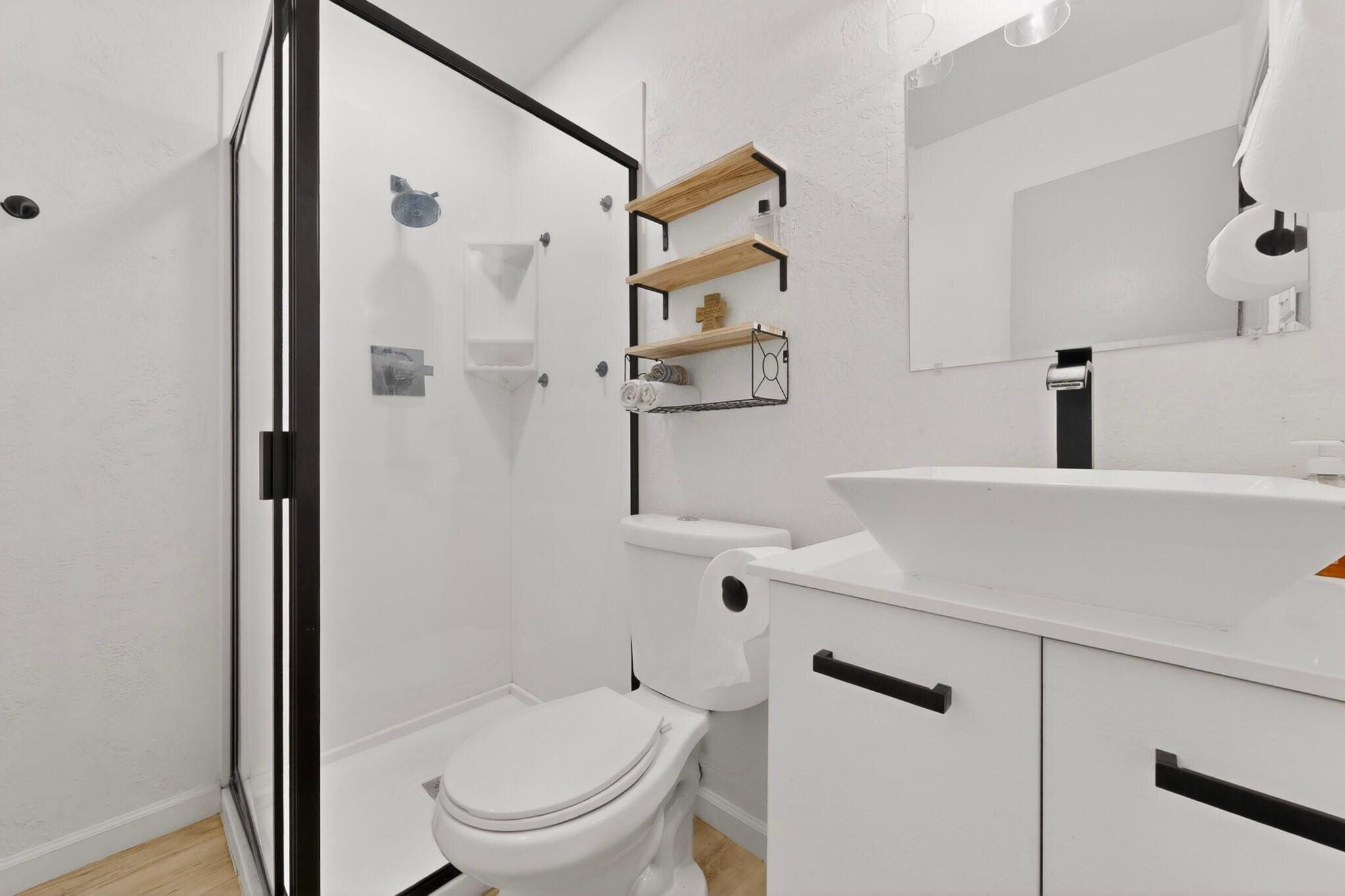 Photo 6 — 5434 6th Street NW