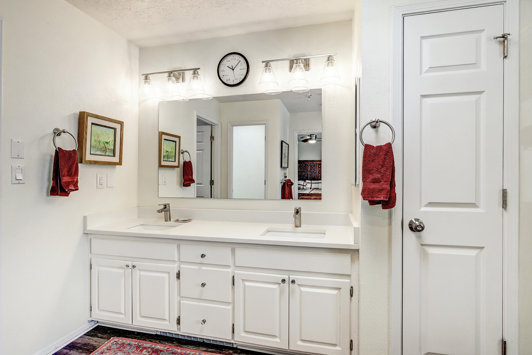 Photo 17 — 5821 Cubero Drive NE