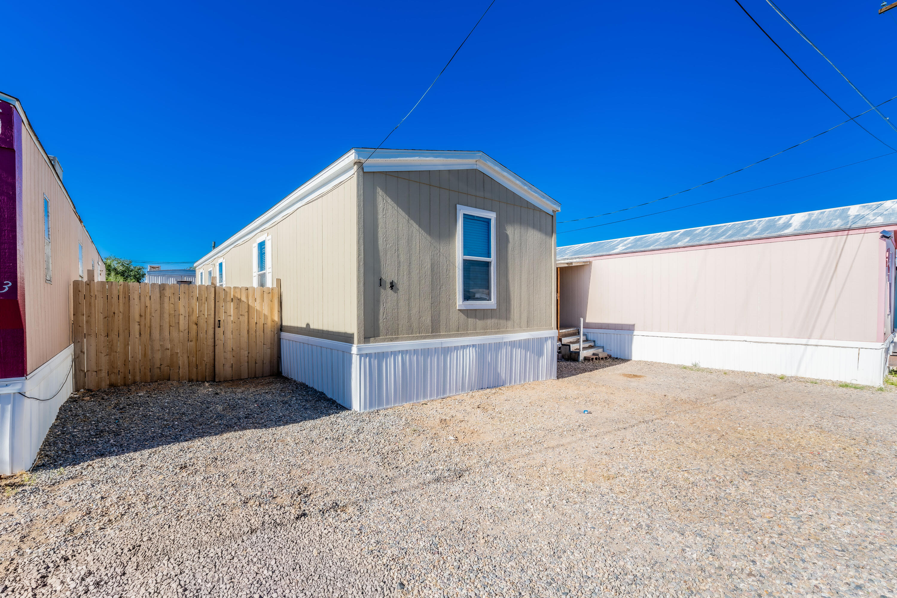 Photo 5 — 300 Moon Street SE 14