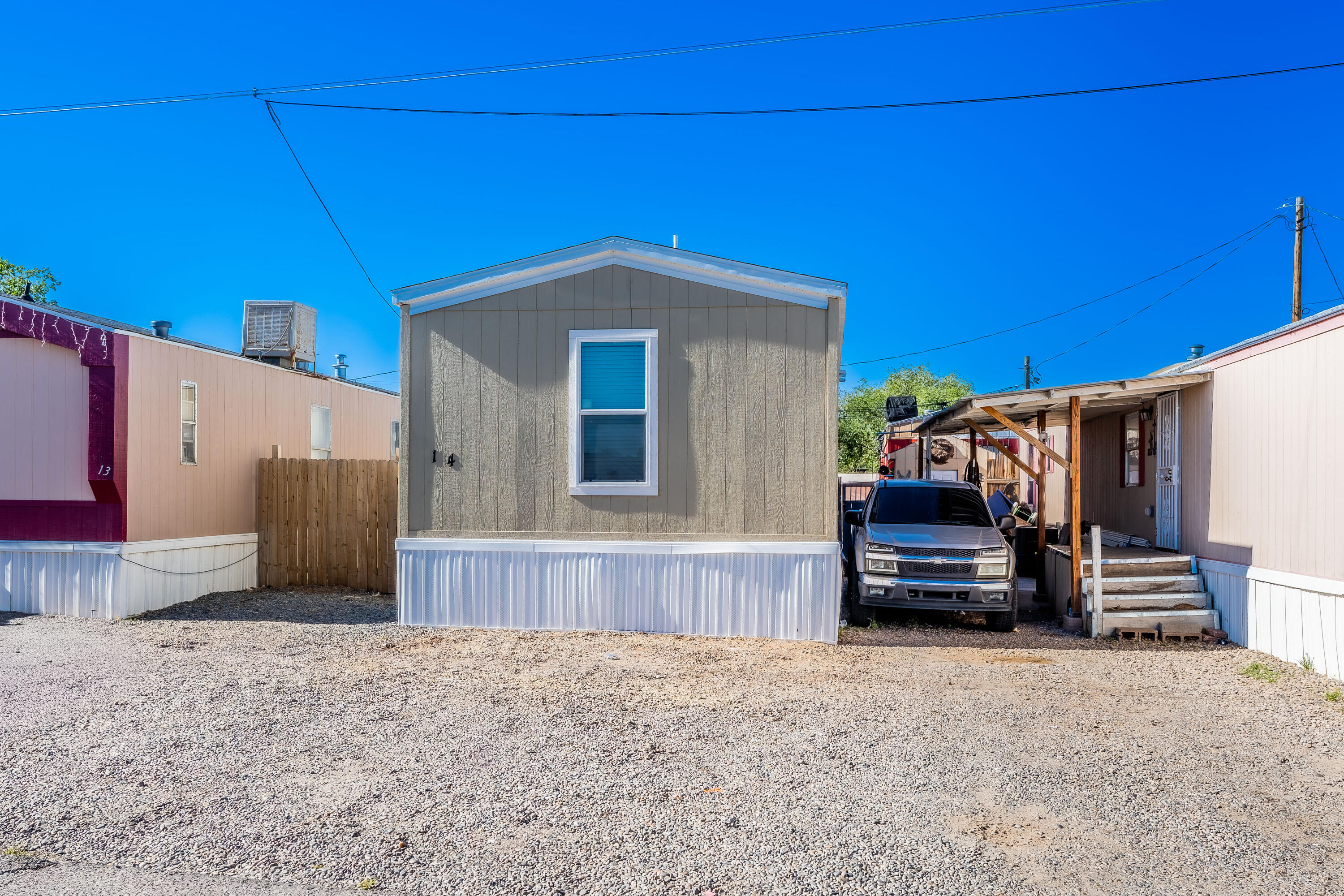 Photo 4 — 300 Moon Street SE 14