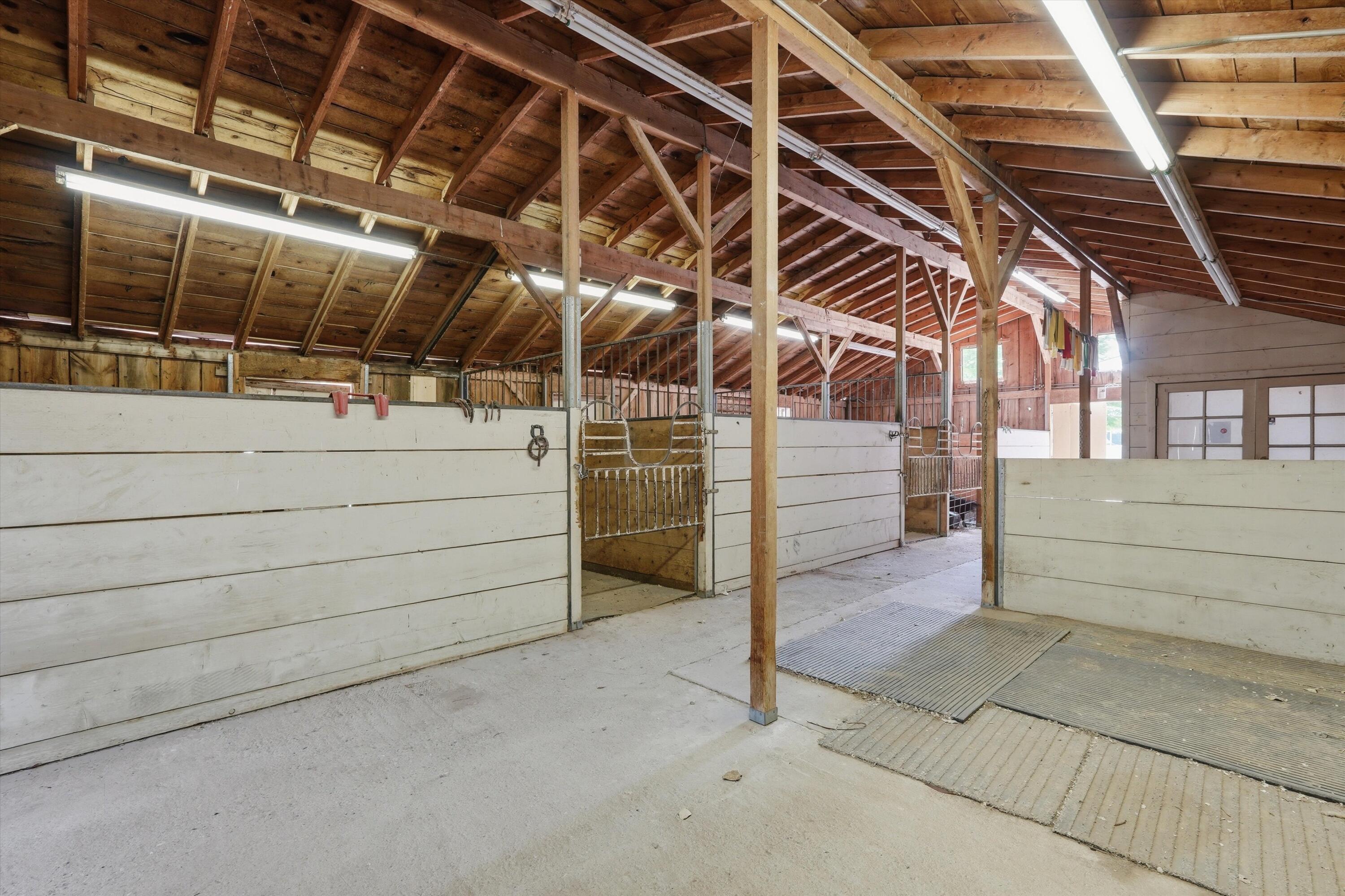 Photo 16 — 1600 W Bosque Loop