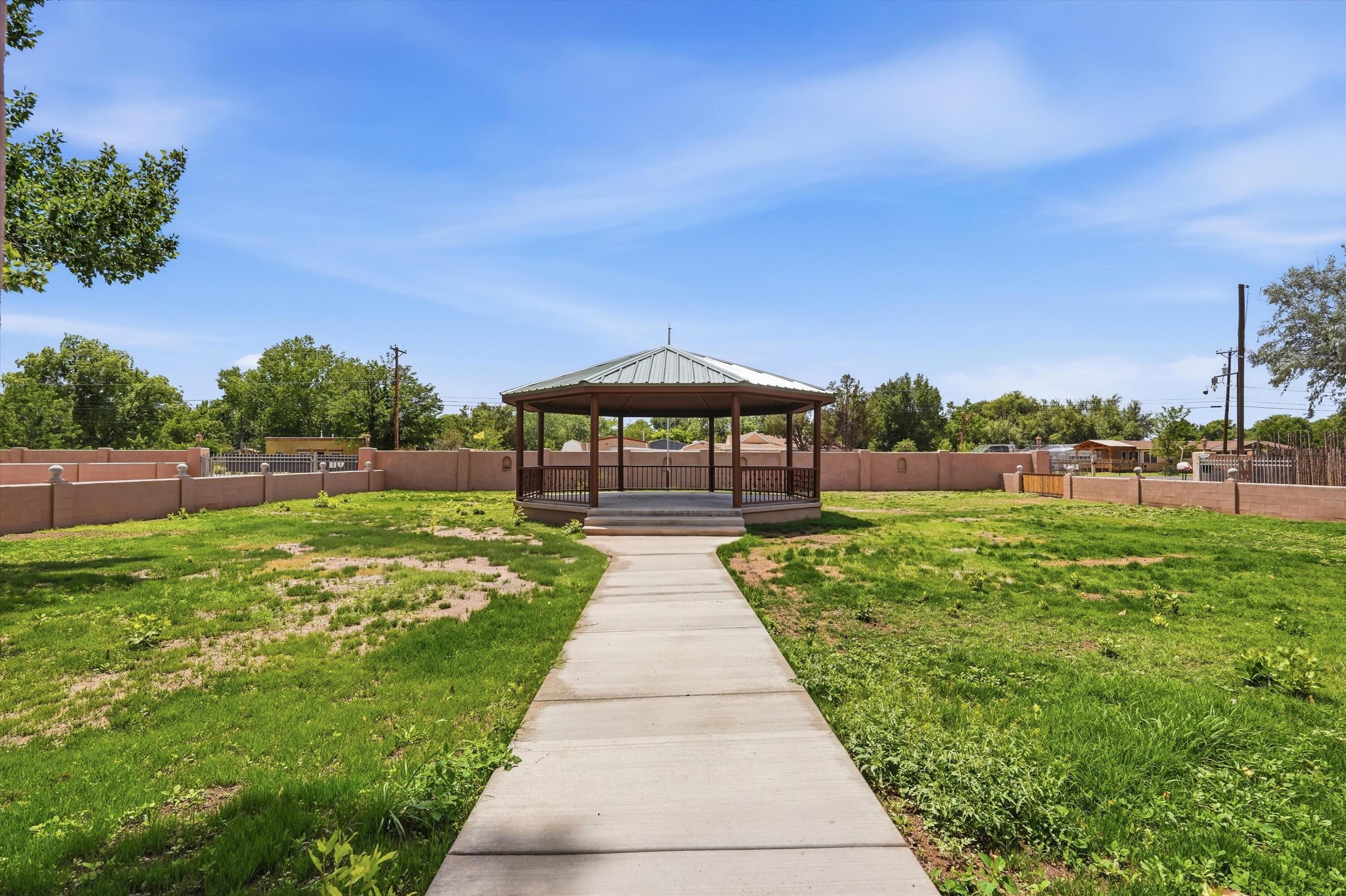 Photo 14 — 1600 W Bosque Loop