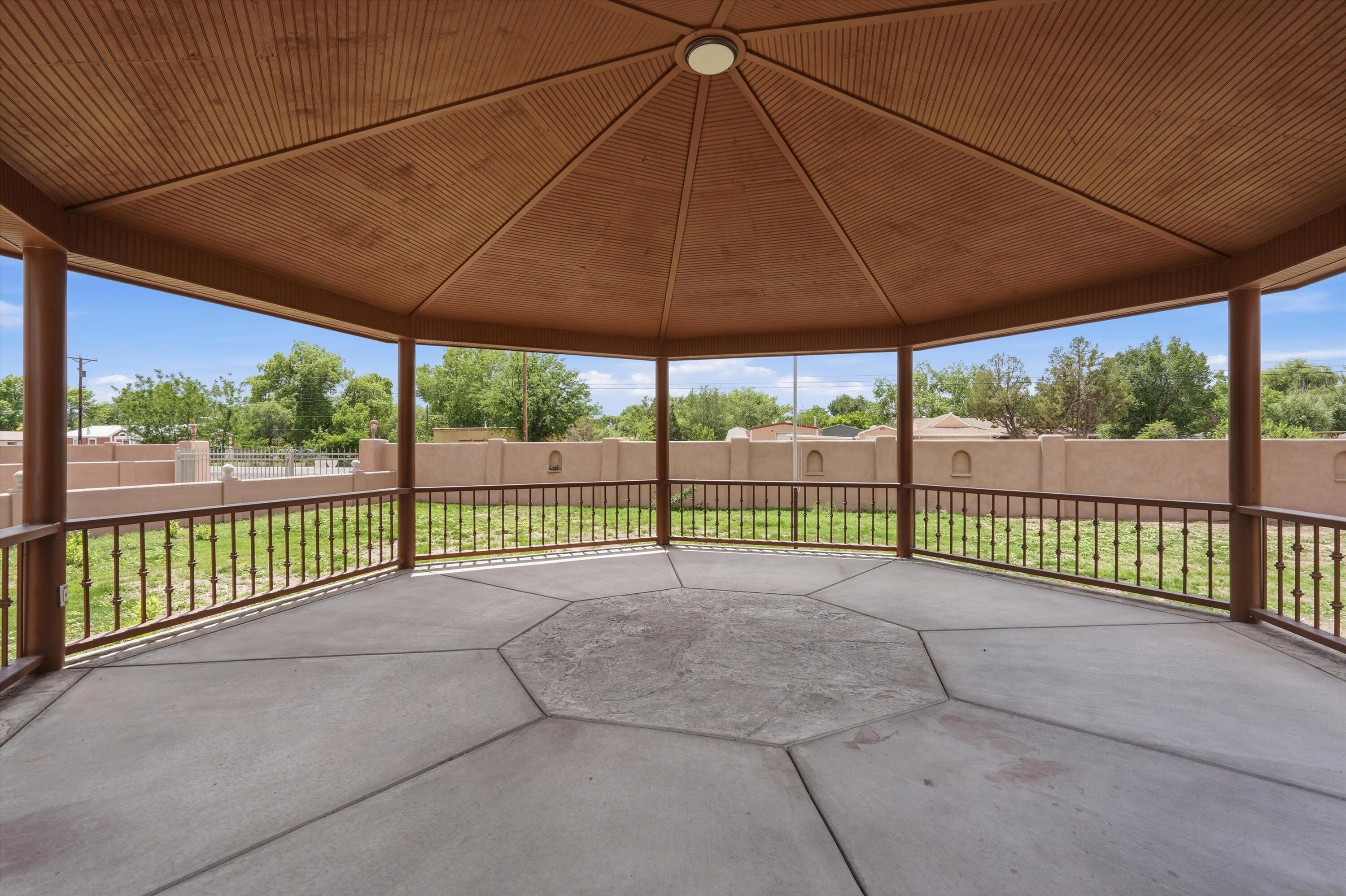 Photo 13 — 1600 W Bosque Loop