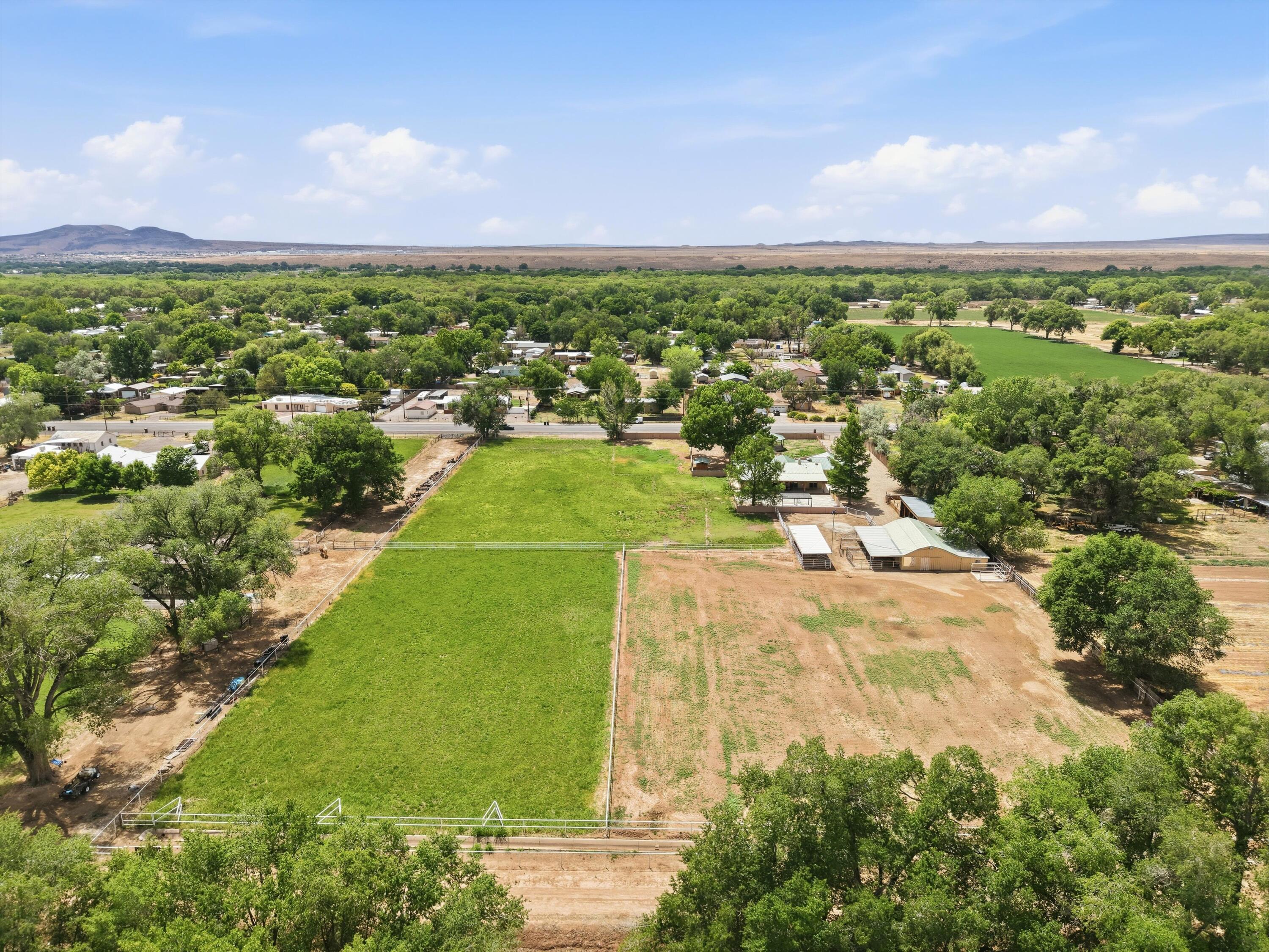 Photo 9 — 1600 W Bosque Loop