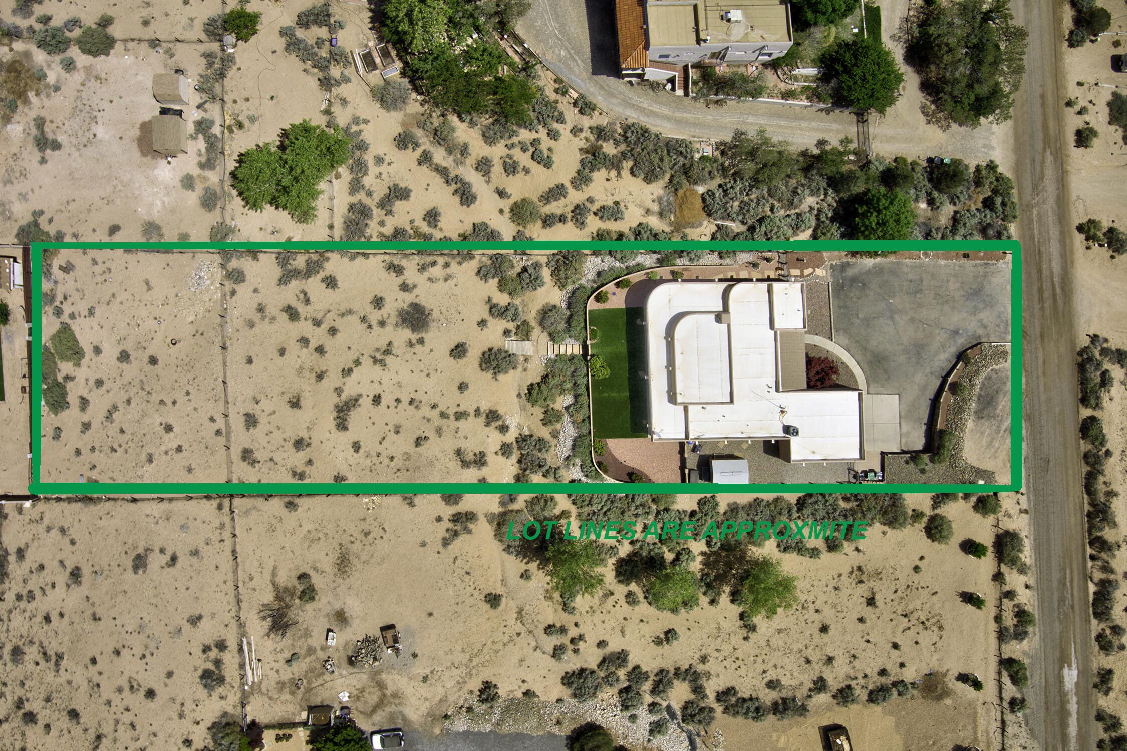 Photo 5 — 5525 Vera Cruz Road NE