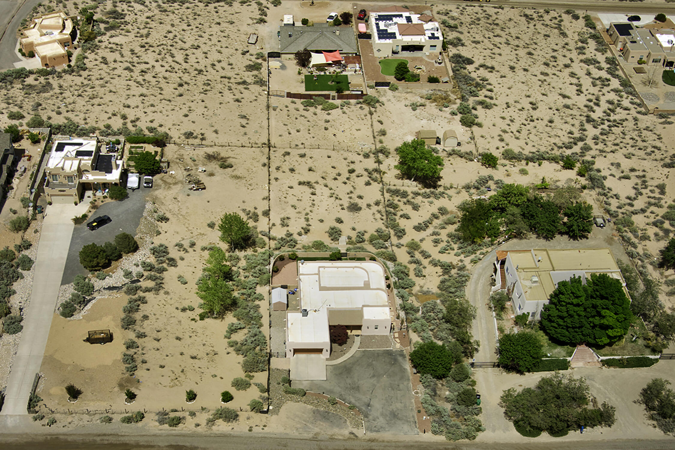 Photo 7 — 5525 Vera Cruz Road NE