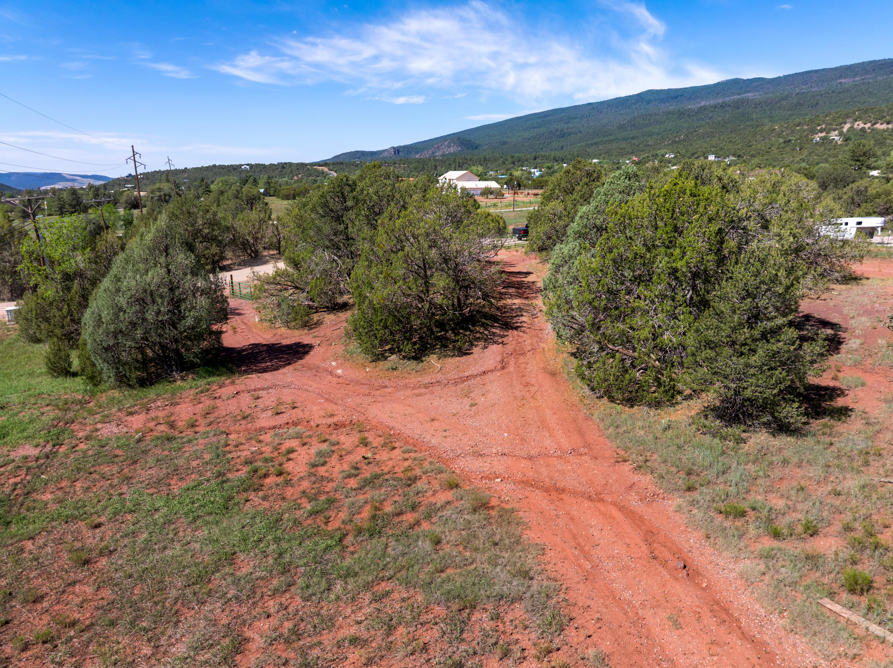 Photo 7 — 2-B Snowline Road