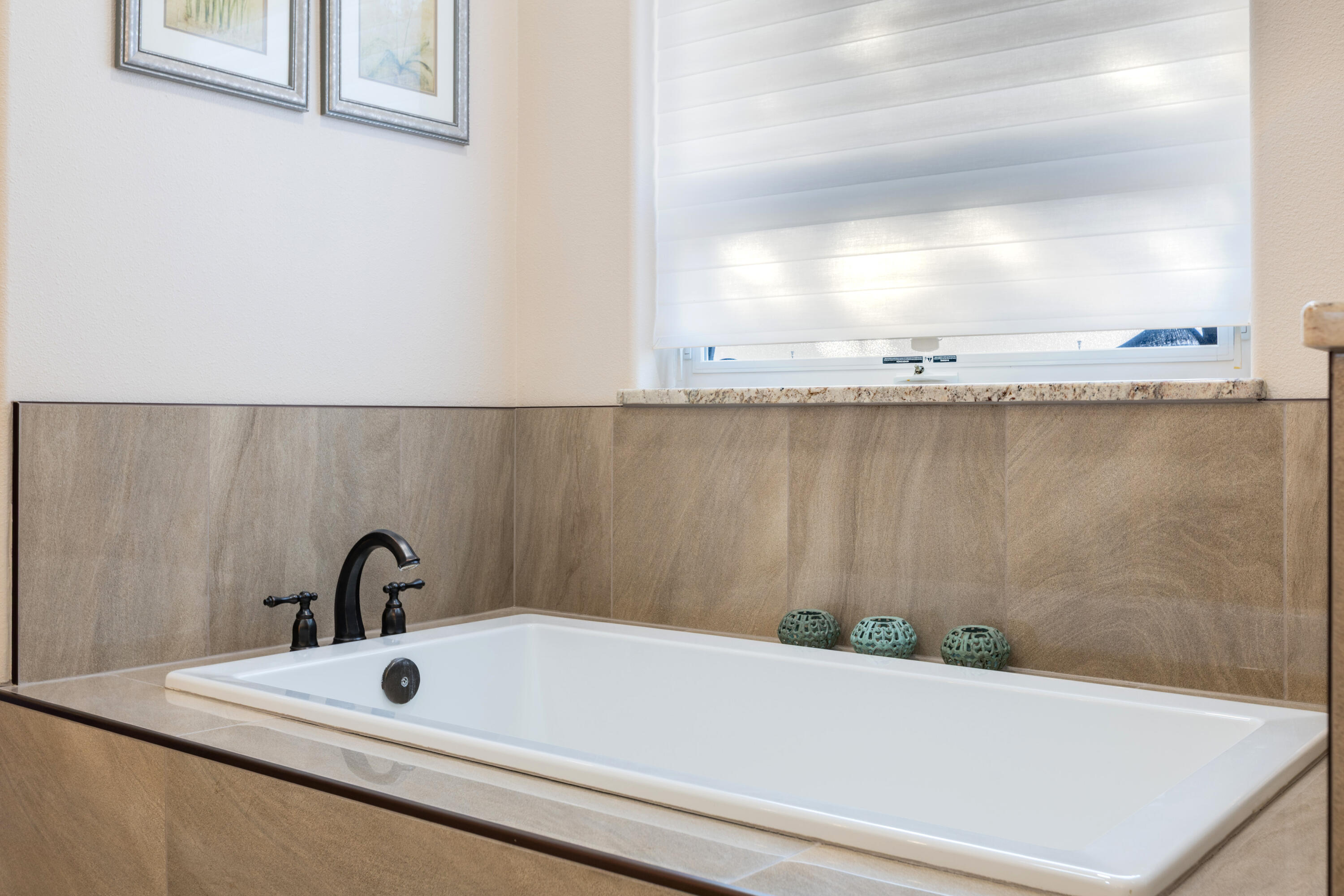 Photo 8 — 4301 Sunningdale Avenue NE