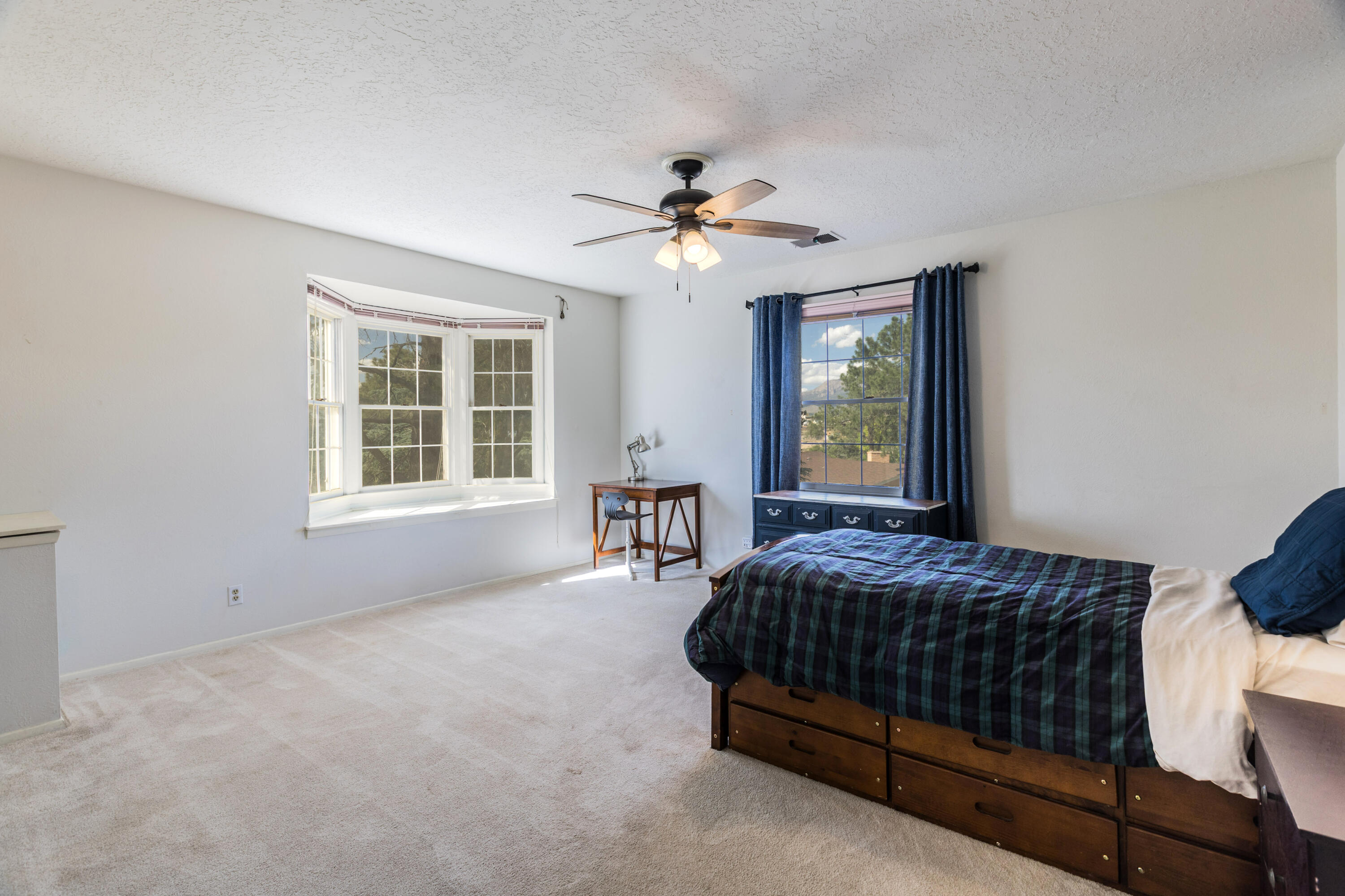 Photo 8 — 1809 Newton Place NE