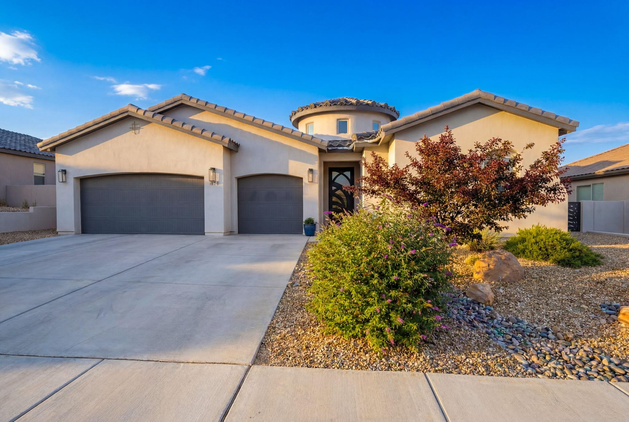 1878 Castle Peak Loop NE