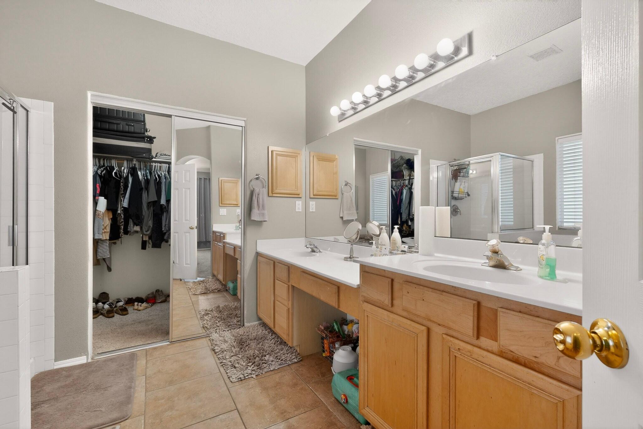 Photo 10 — 10223 Granby Court NW
