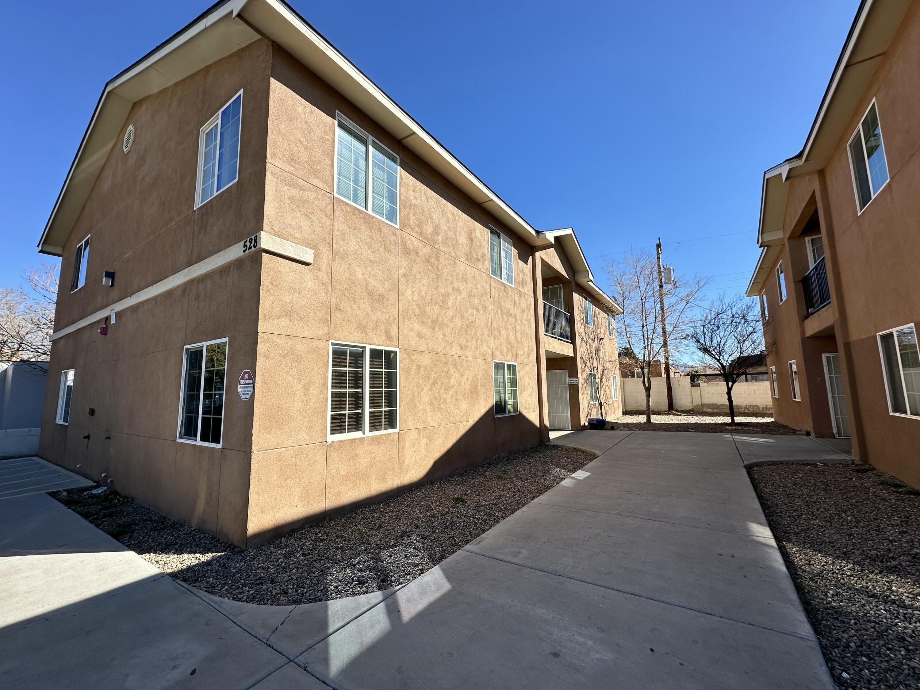 528 Alvarado Drive SE, Albuquerque, NM 87108