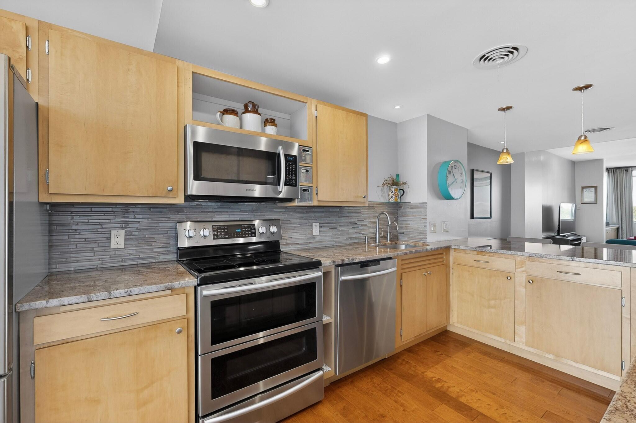 Photo 18 — 600 Alcalde Place SW 5A