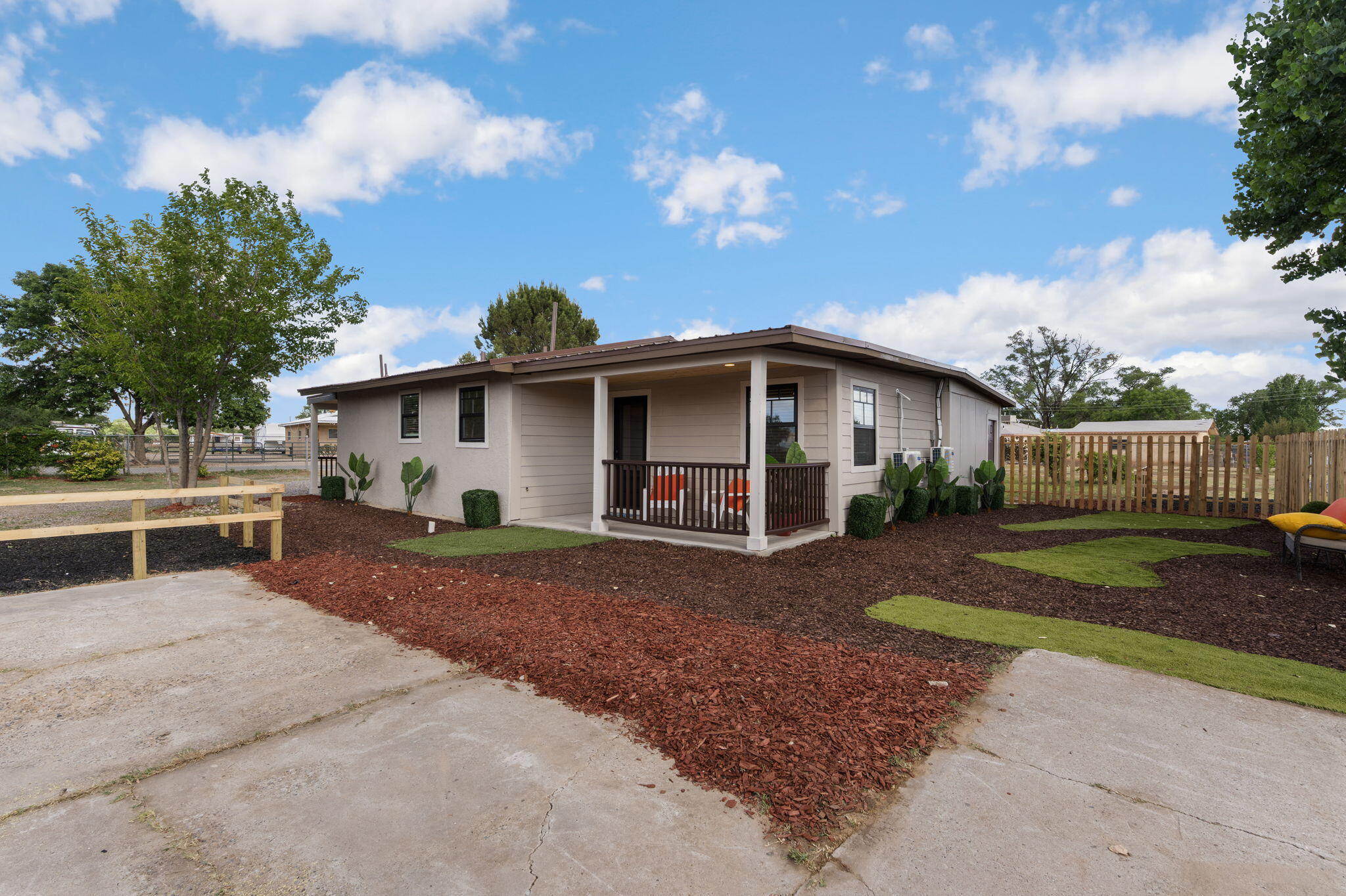 7521 Sanchez Road SW, Albuquerque, NM 87105