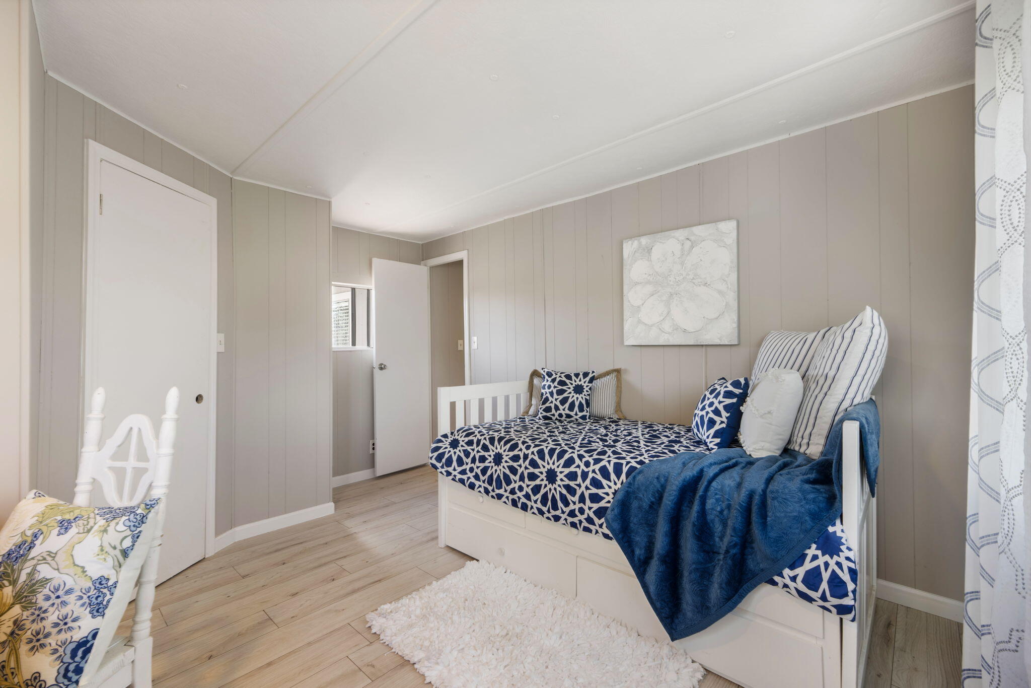 Photo 13 — 7521 Sanchez Road SW