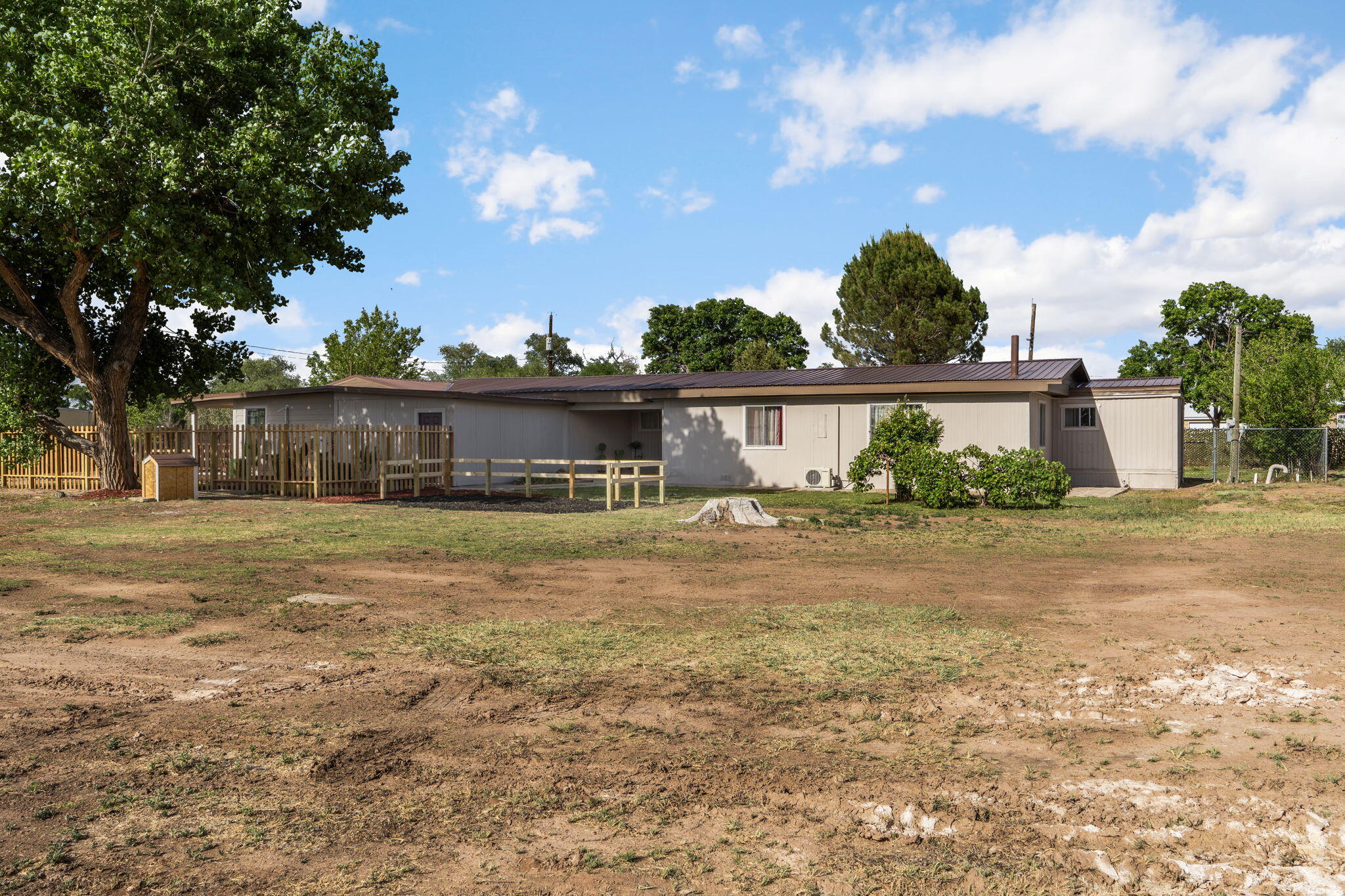 Photo 5 — 7521 Sanchez Road SW