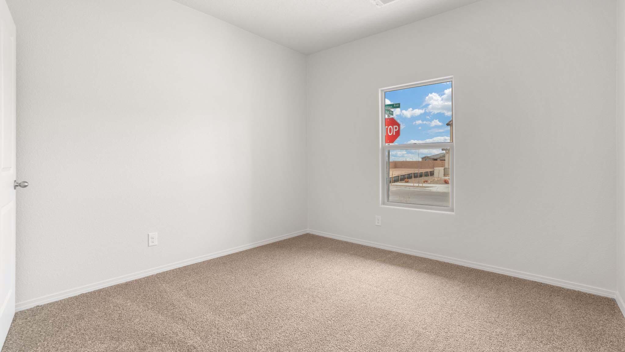 Photo 9 — 6048 Gilpin Drive SE