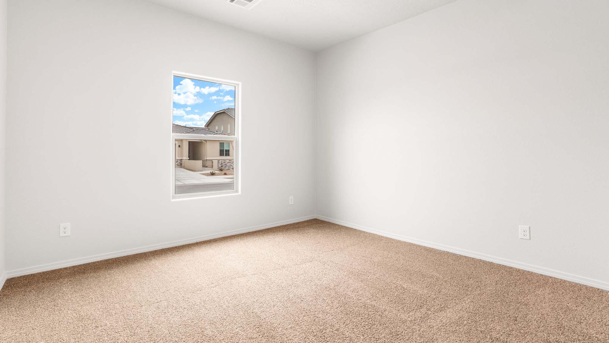 Photo 7 — 6048 Gilpin Drive SE