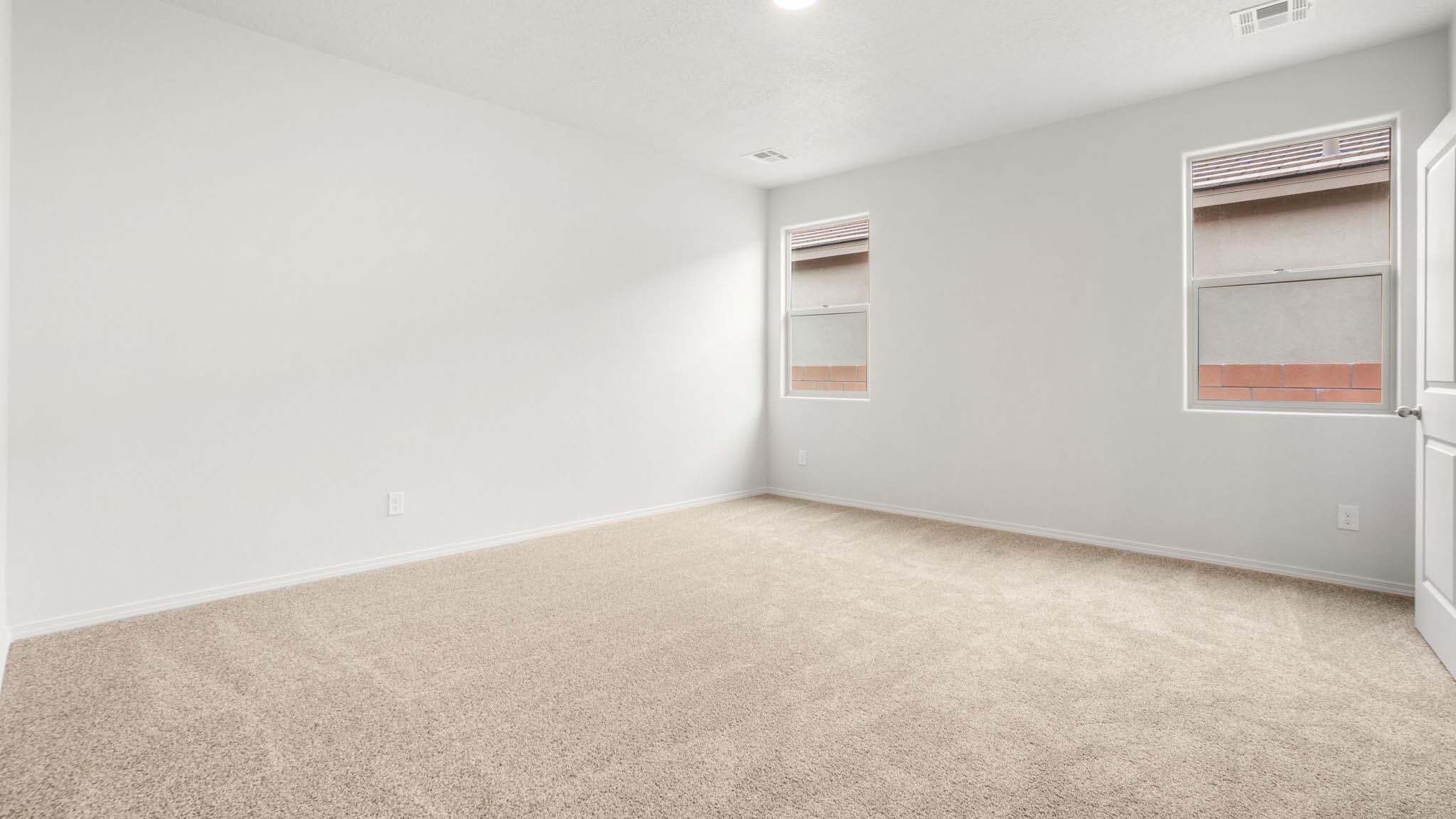 Photo 14 — 6048 Gilpin Drive SE