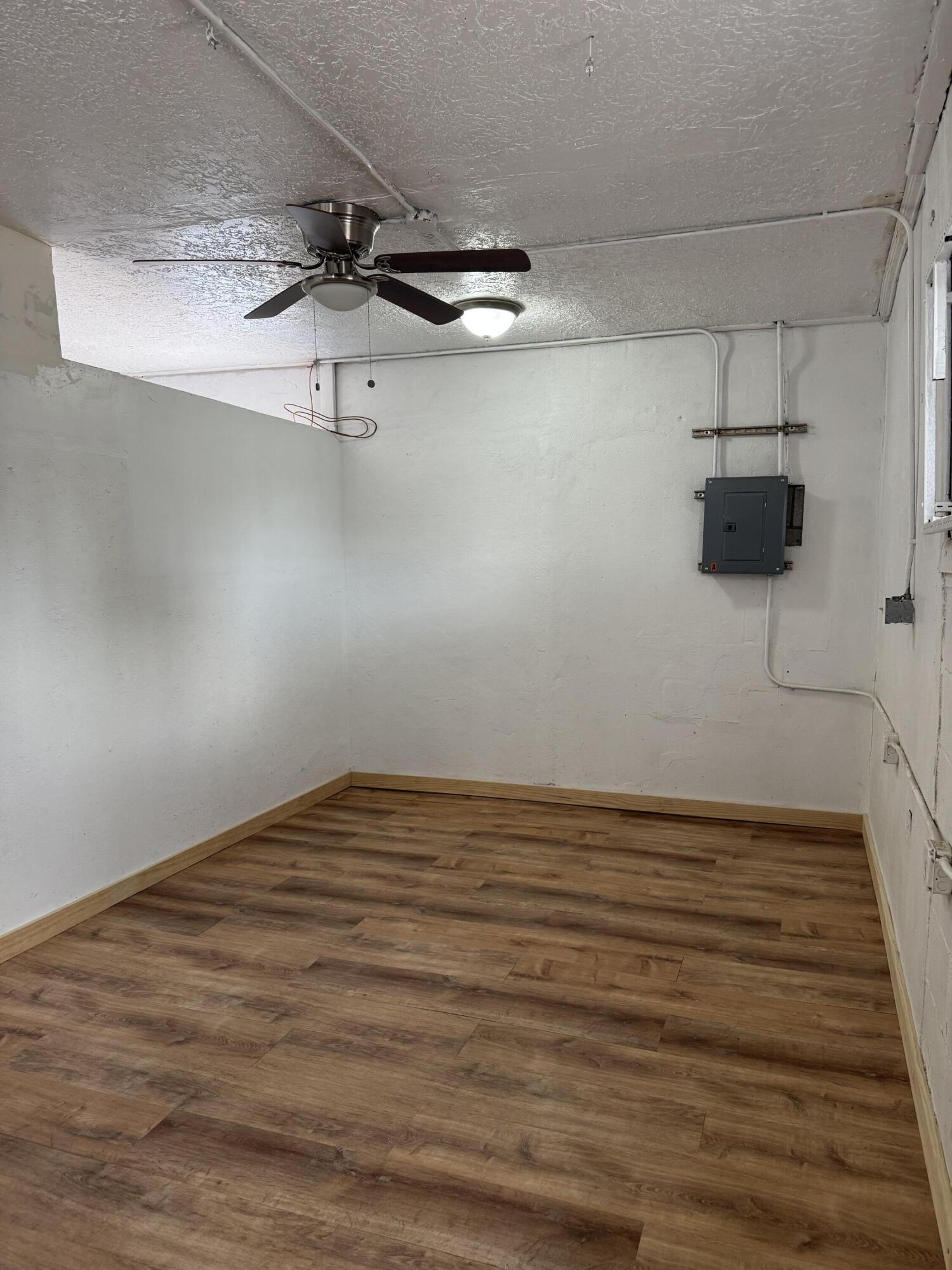 Photo 16 — 412 S Main Street