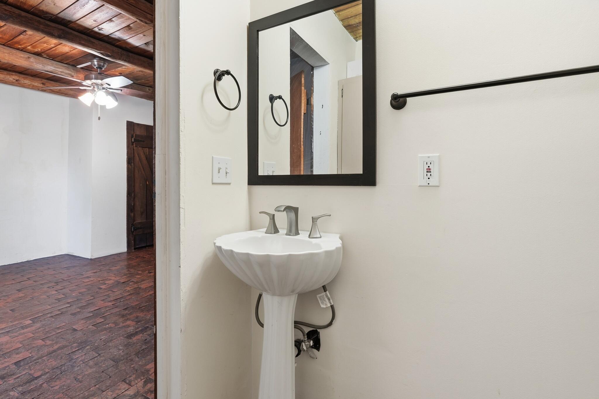 Photo 4 — 150 Reed Lane