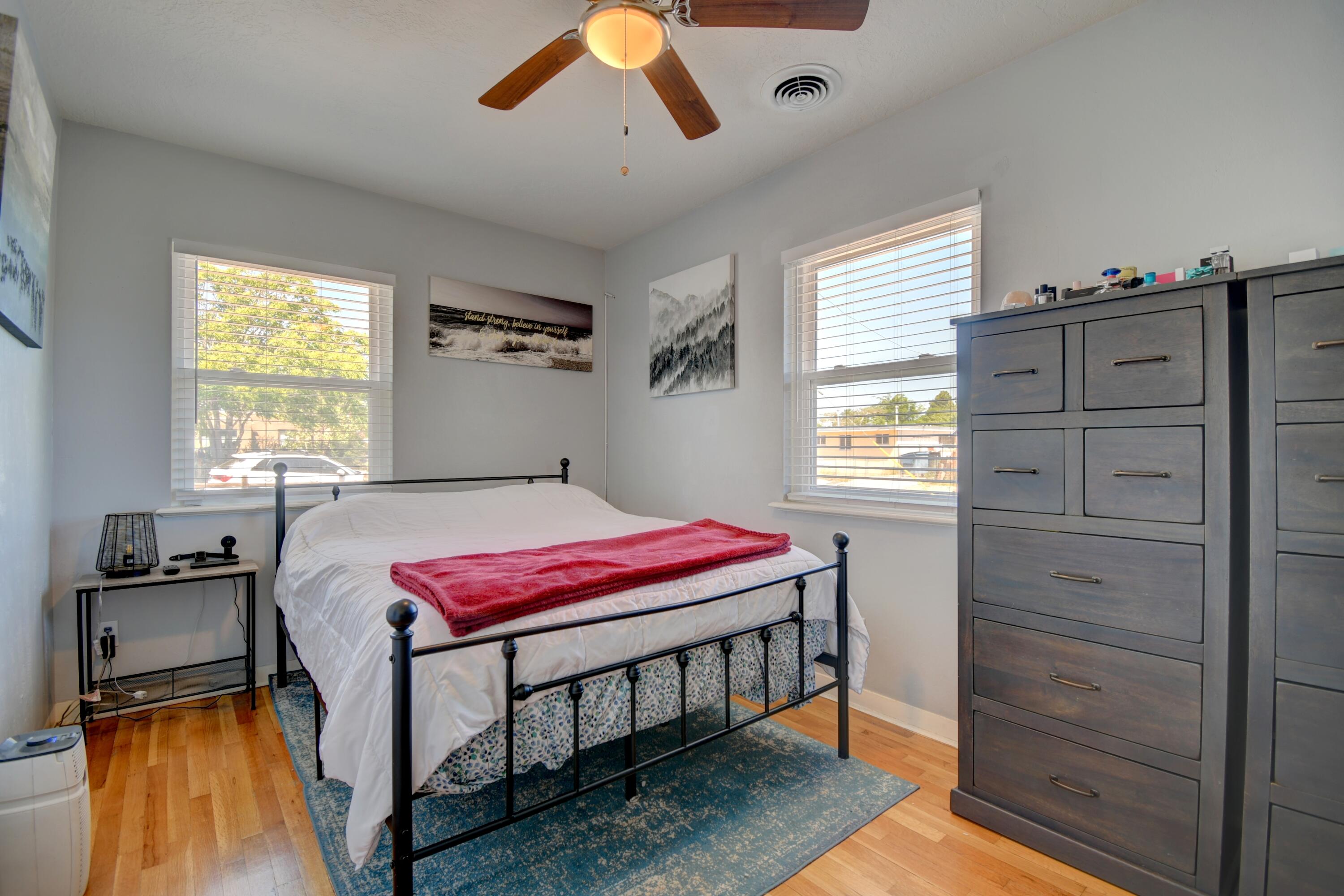 Photo 12 — 500 VALVERDE Drive SE