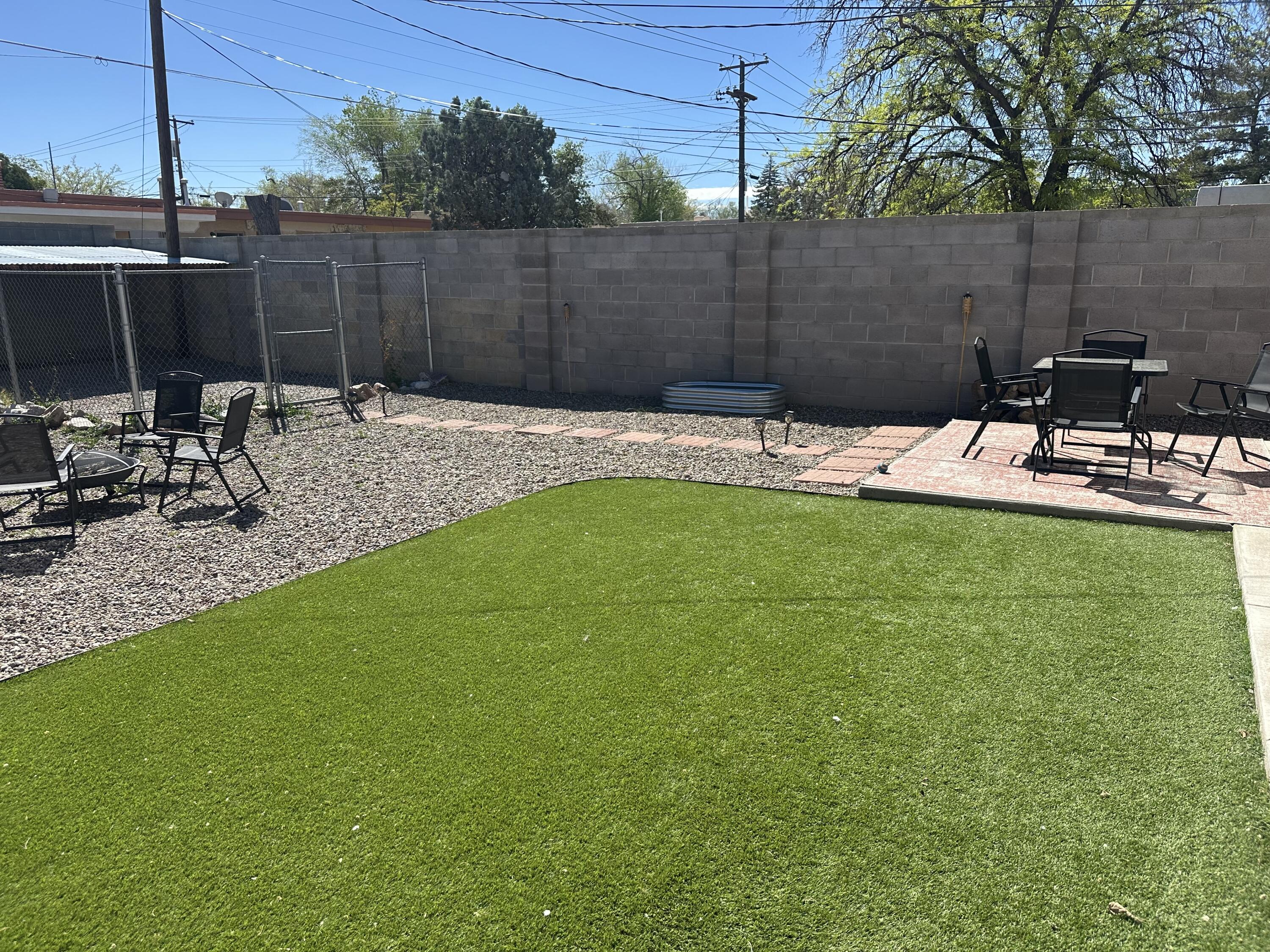 Photo 17 — 500 VALVERDE Drive SE