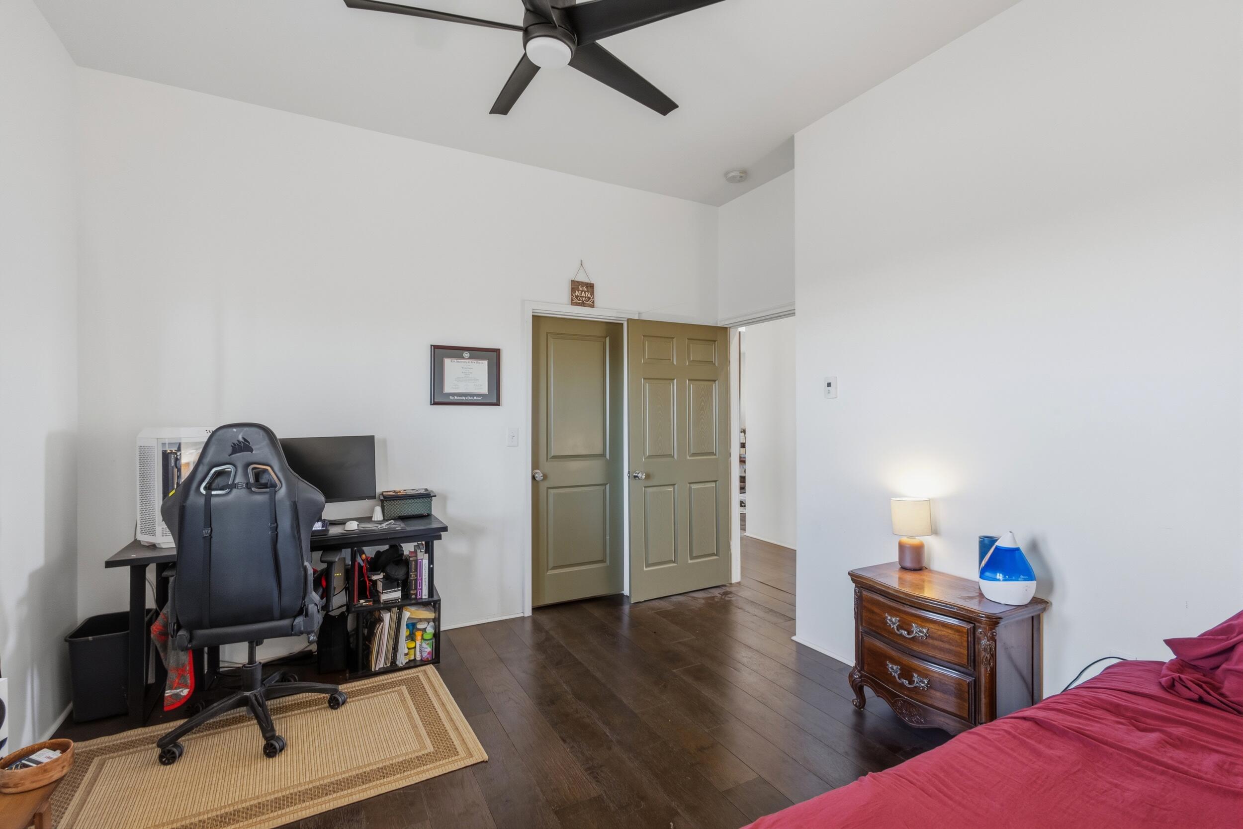 Photo 16 — 420 Bassett Boulevard